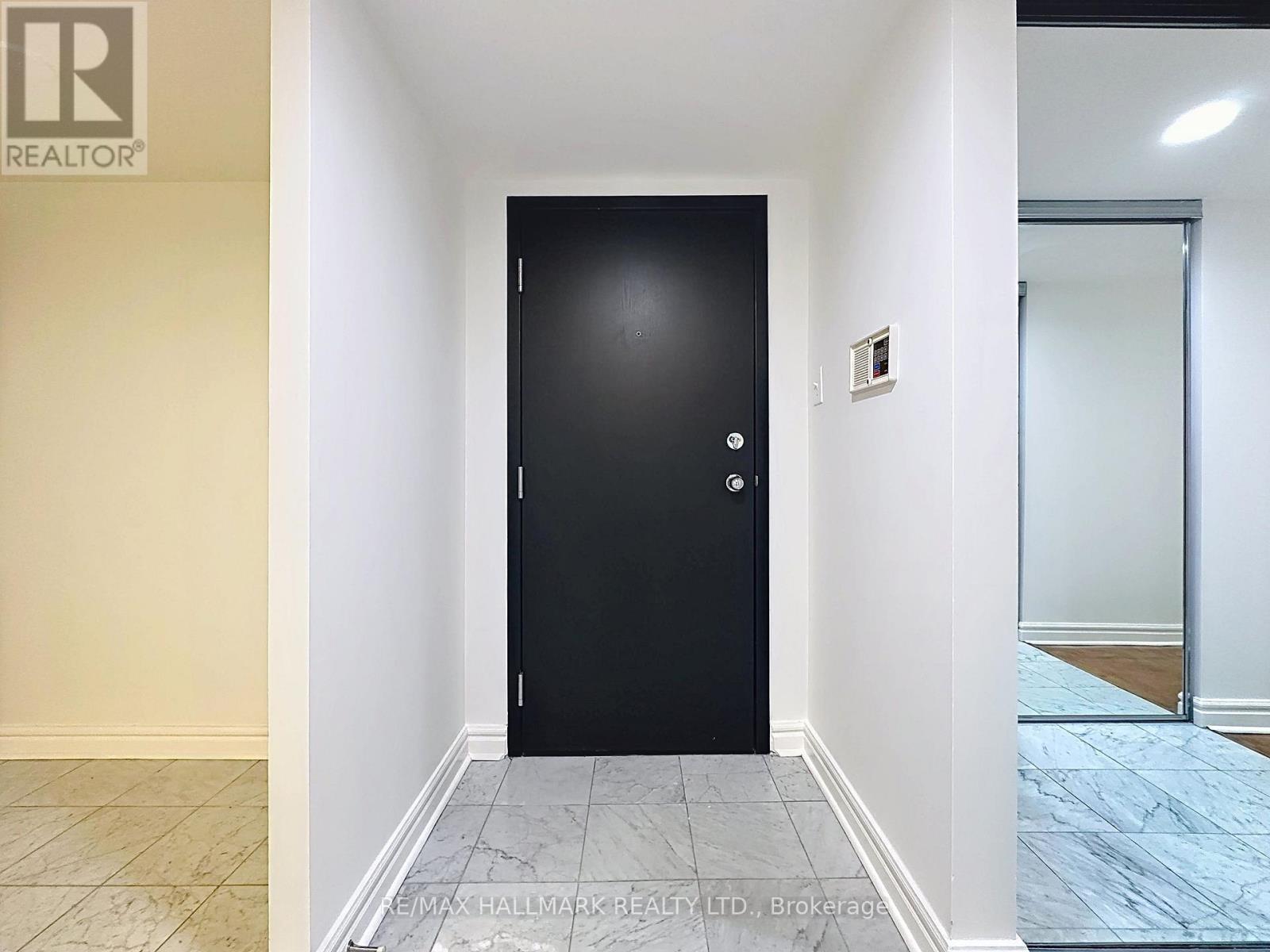 302 - 33 University Avenue, Toronto (Bay Street Corridor), Ontario  M5J 2S7 - Photo 5 - C13030462