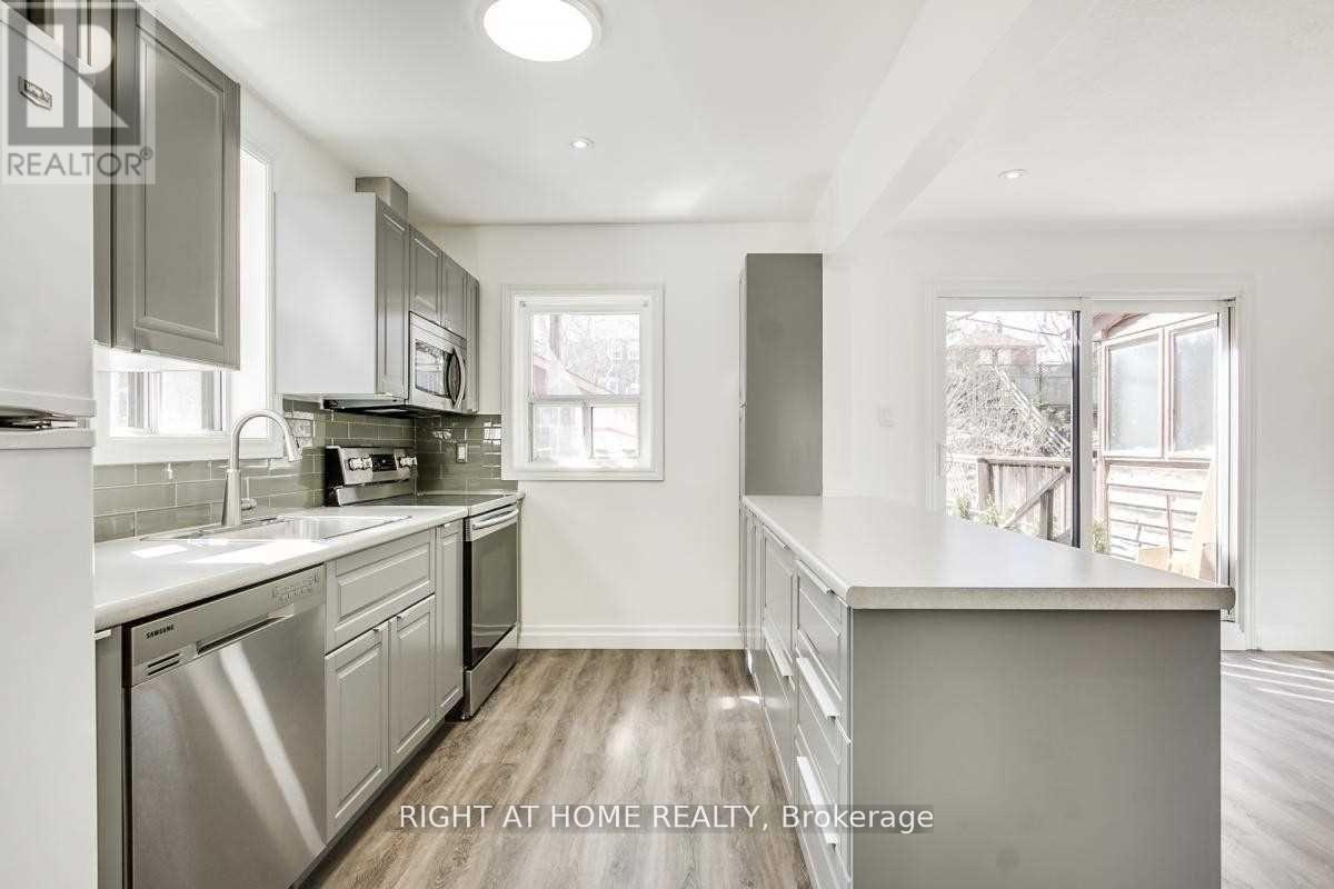 1738 Bayview Avenue, Toronto, Ontario  M4G 3C4 - Photo 7 - C13030528