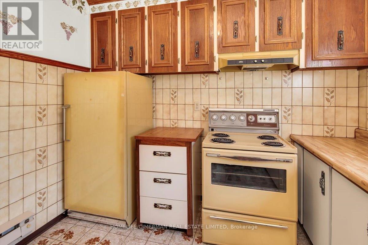 69 Robinson Street, Toronto, Ontario  M6J 1L4 - Photo 18 - C13030534