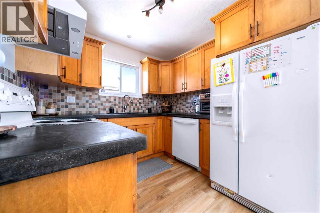 4821 56 Avenue, Taber, Alberta  T1G 1E4 - Photo 8 - A2303865