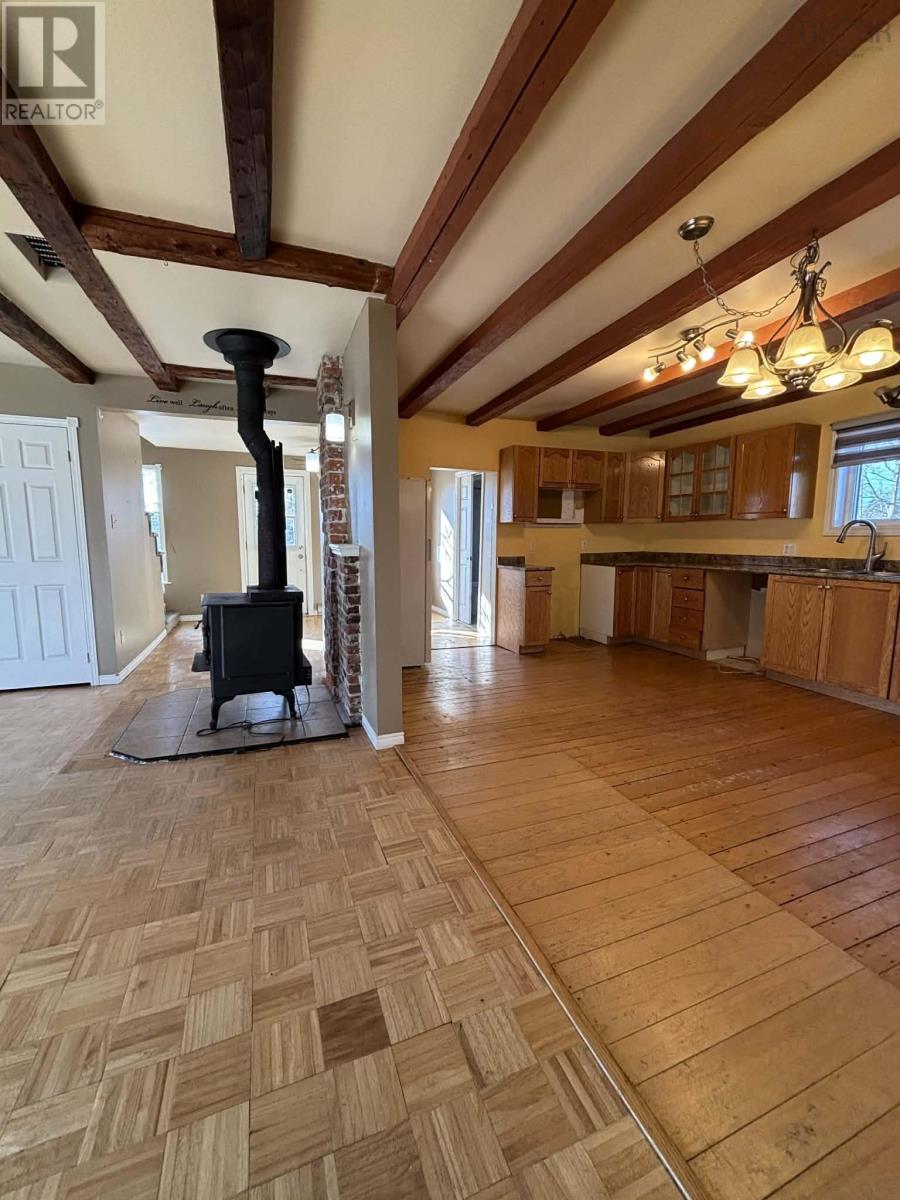 669 Lakeside Road, Dayton, Nova Scotia  B5A 5K3 - Photo 14 - 202604339