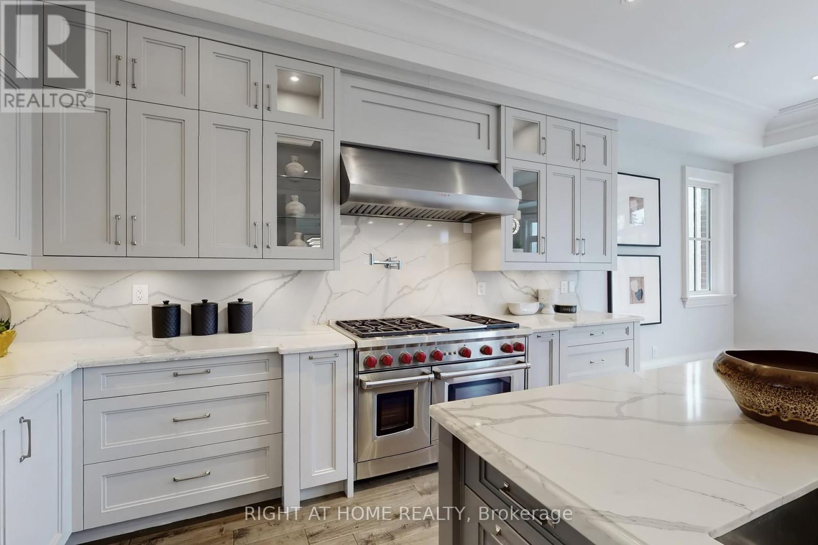 15 Davina Circle, Aurora, Ontario  L4G 0M2 - Photo 18 - N13030320