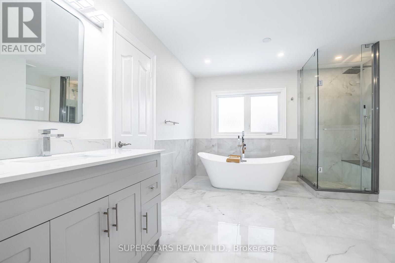 622 Lyman Boulevard, Newmarket, Ontario  L3X 1V9 - Photo 32 - N13030336