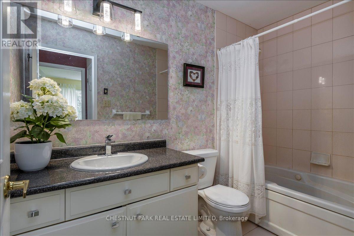 138 Green Briar Road, New Tecumseth, Ontario  L9R 1S2 - Photo 13 - N13030346