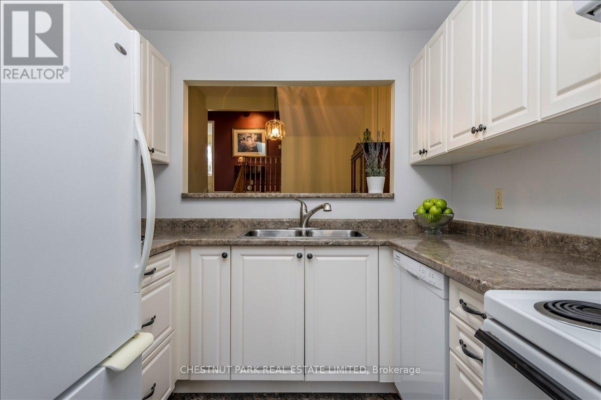 138 Green Briar Road, New Tecumseth, Ontario  L9R 1S2 - Photo 5 - N13030346