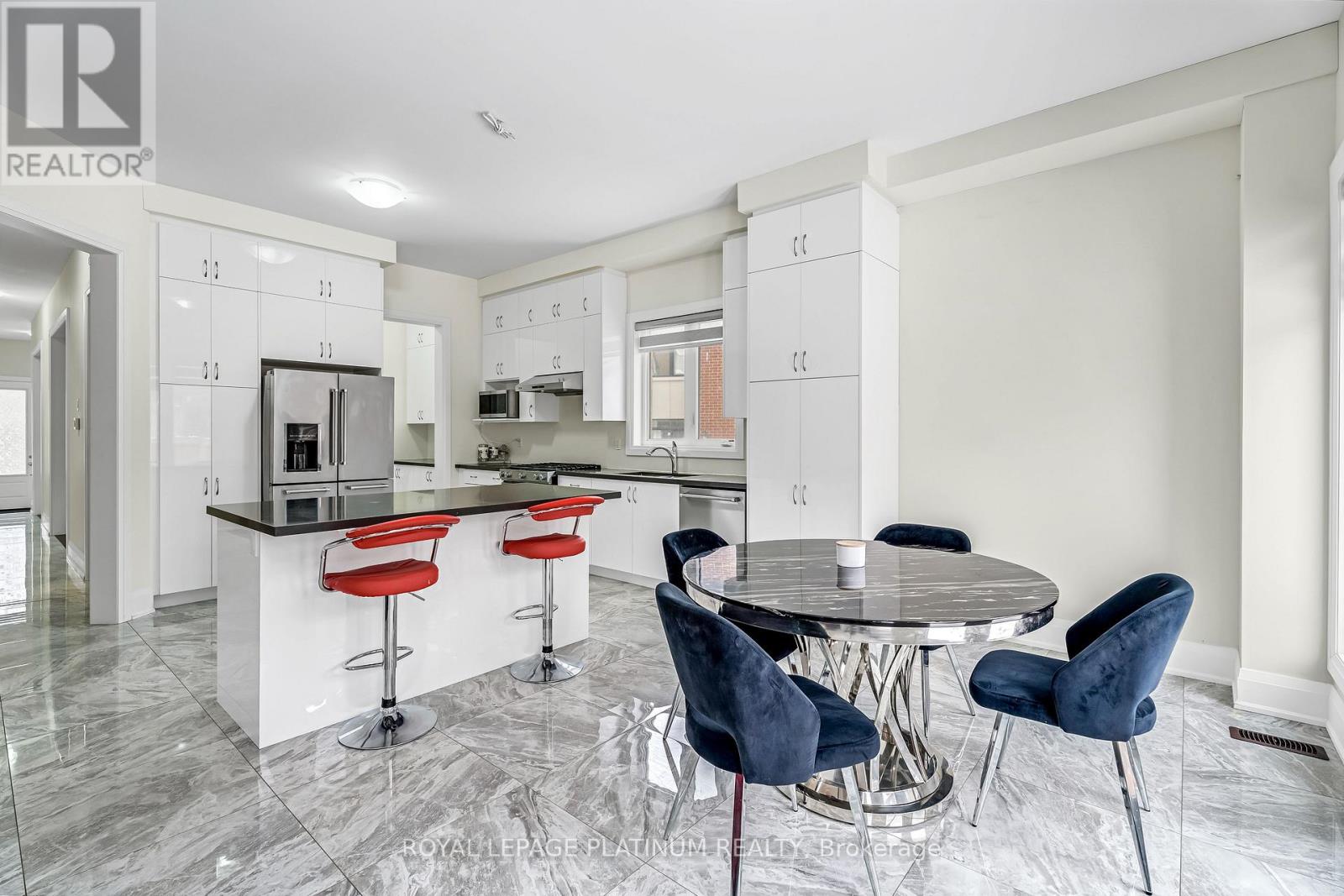 49 Westlake Crescent, Bradford West Gwillimbury, Ontario  L3Z 4K4 - Photo 12 - N13030370