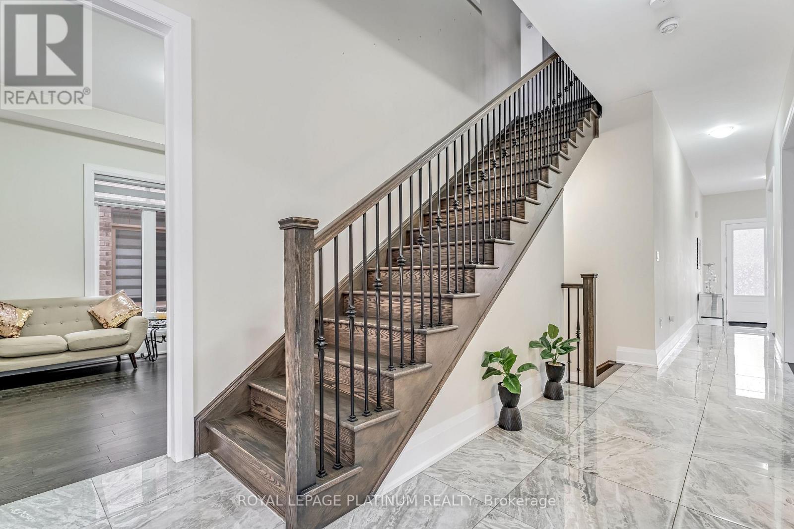 49 Westlake Crescent, Bradford West Gwillimbury, Ontario  L3Z 4K4 - Photo 19 - N13030370