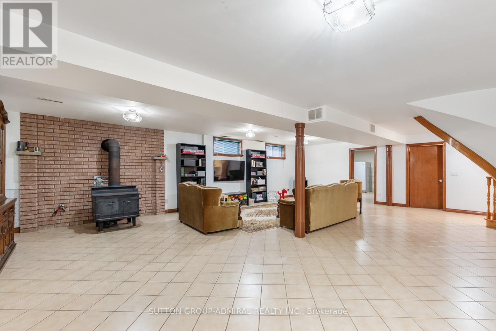 48 Weldrick Road W, Richmond Hill, Ontario  L4C 3T8 - Photo 27 - N13030394