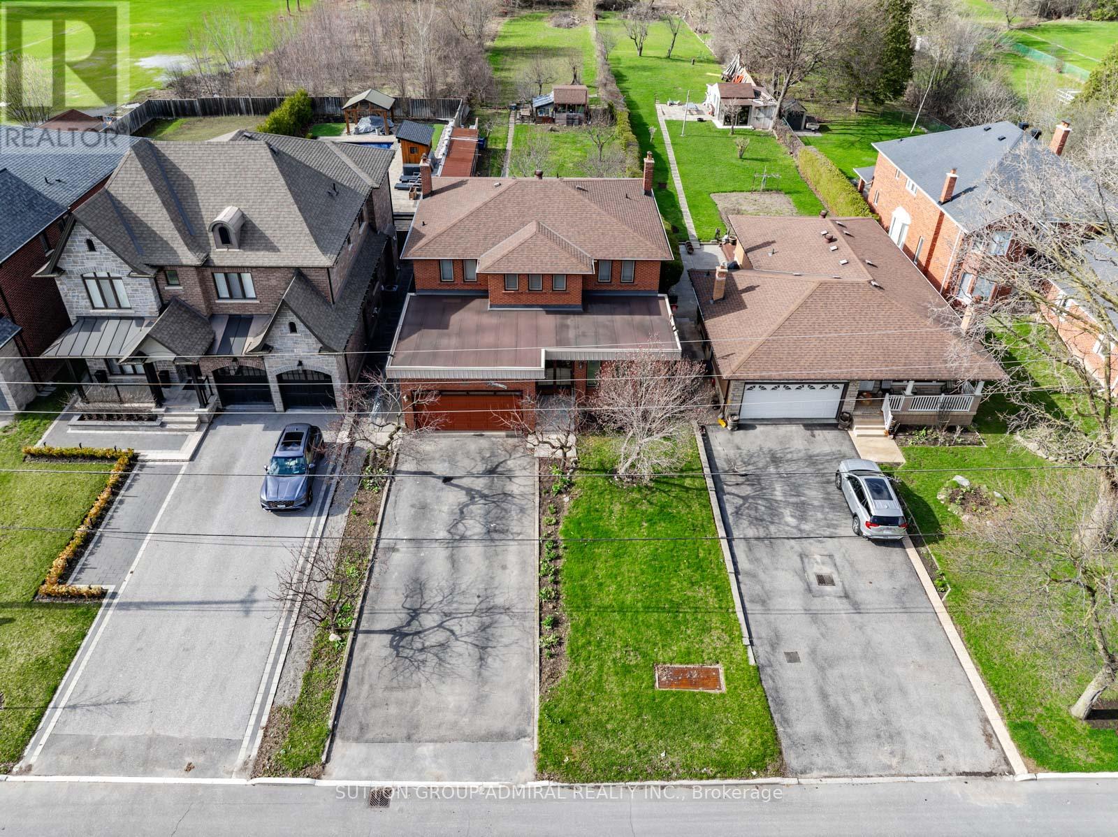 48 Weldrick Road W, Richmond Hill, Ontario  L4C 3T8 - Photo 37 - N13030394