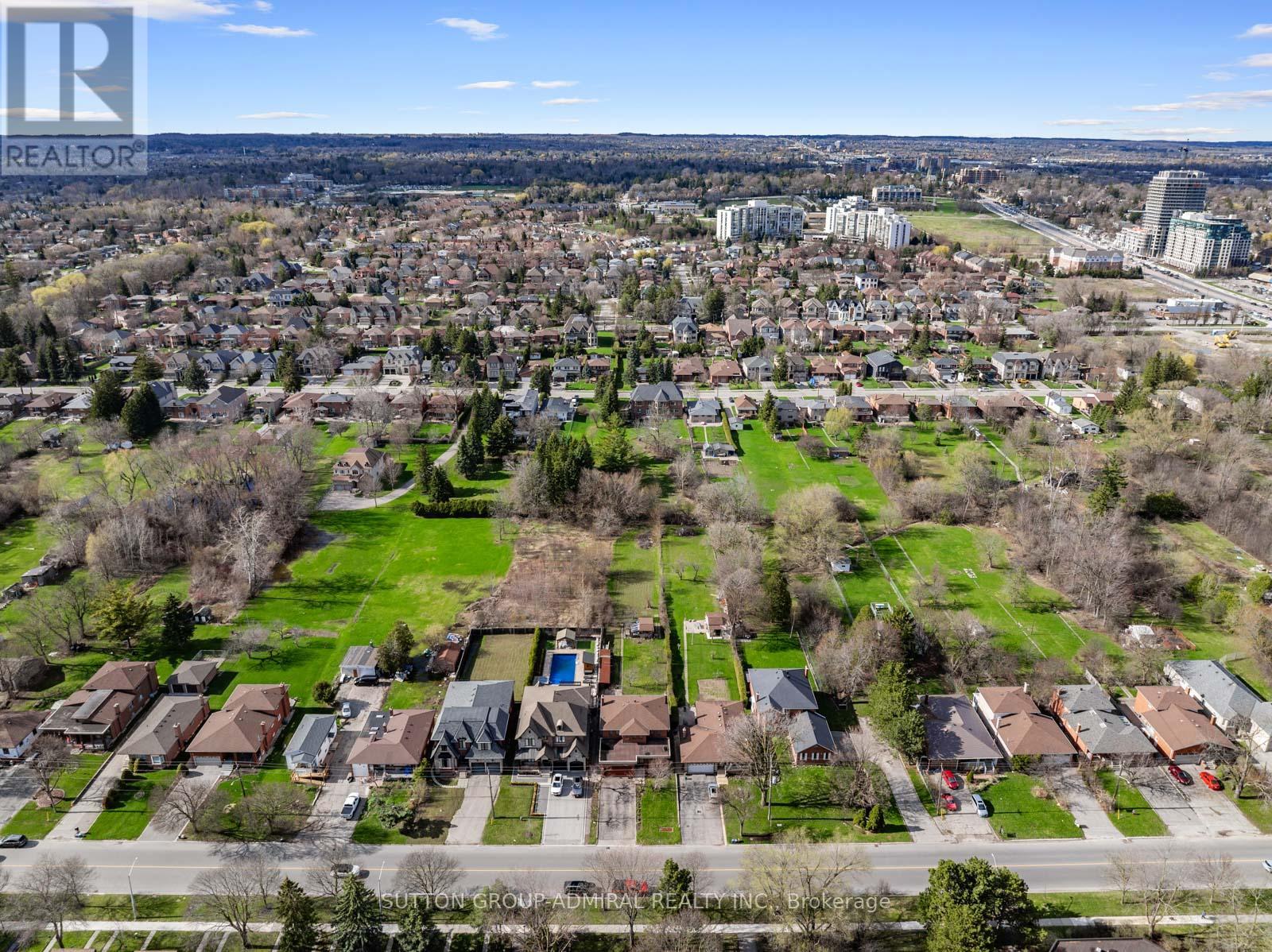 48 Weldrick Road W, Richmond Hill, Ontario  L4C 3T8 - Photo 42 - N13030394