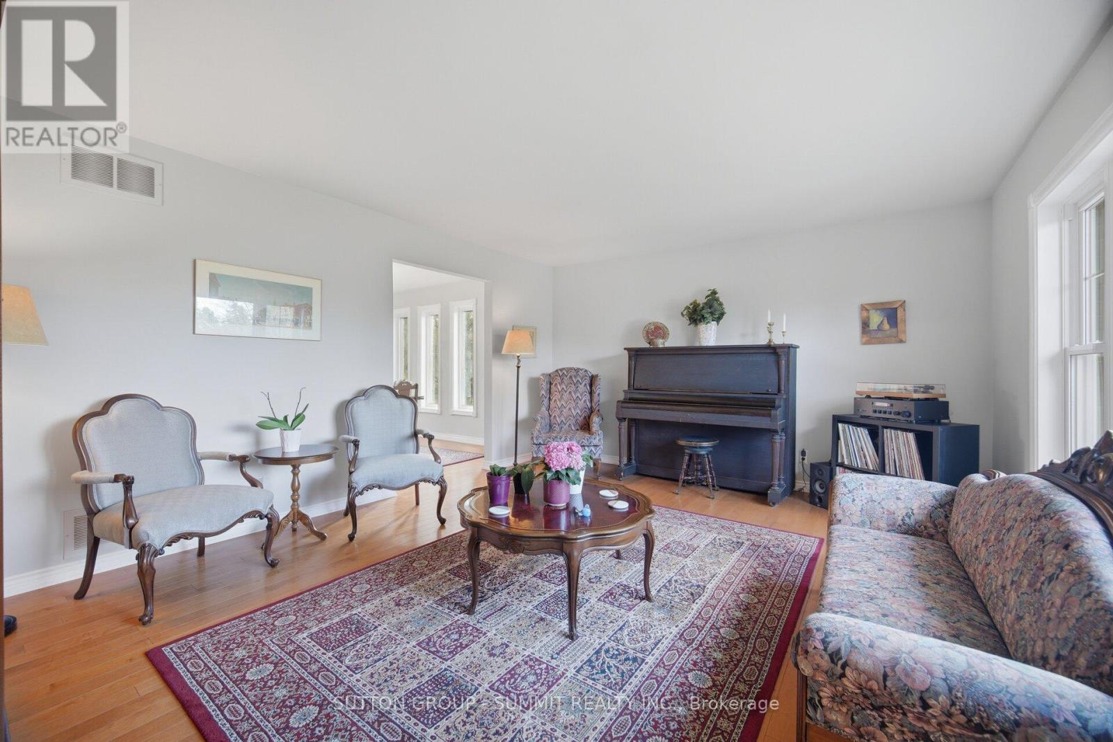 39 Cutting Crescent, King, Ontario  L7B 0E6 - Photo 8 - N13030396