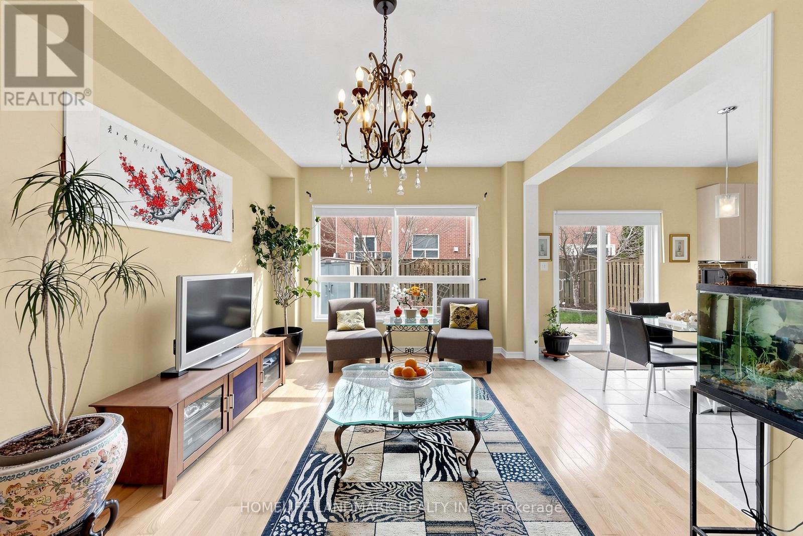 88 Barnwood Drive, Richmond Hill, Ontario  L4E 5A2 - Photo 6 - N13030436