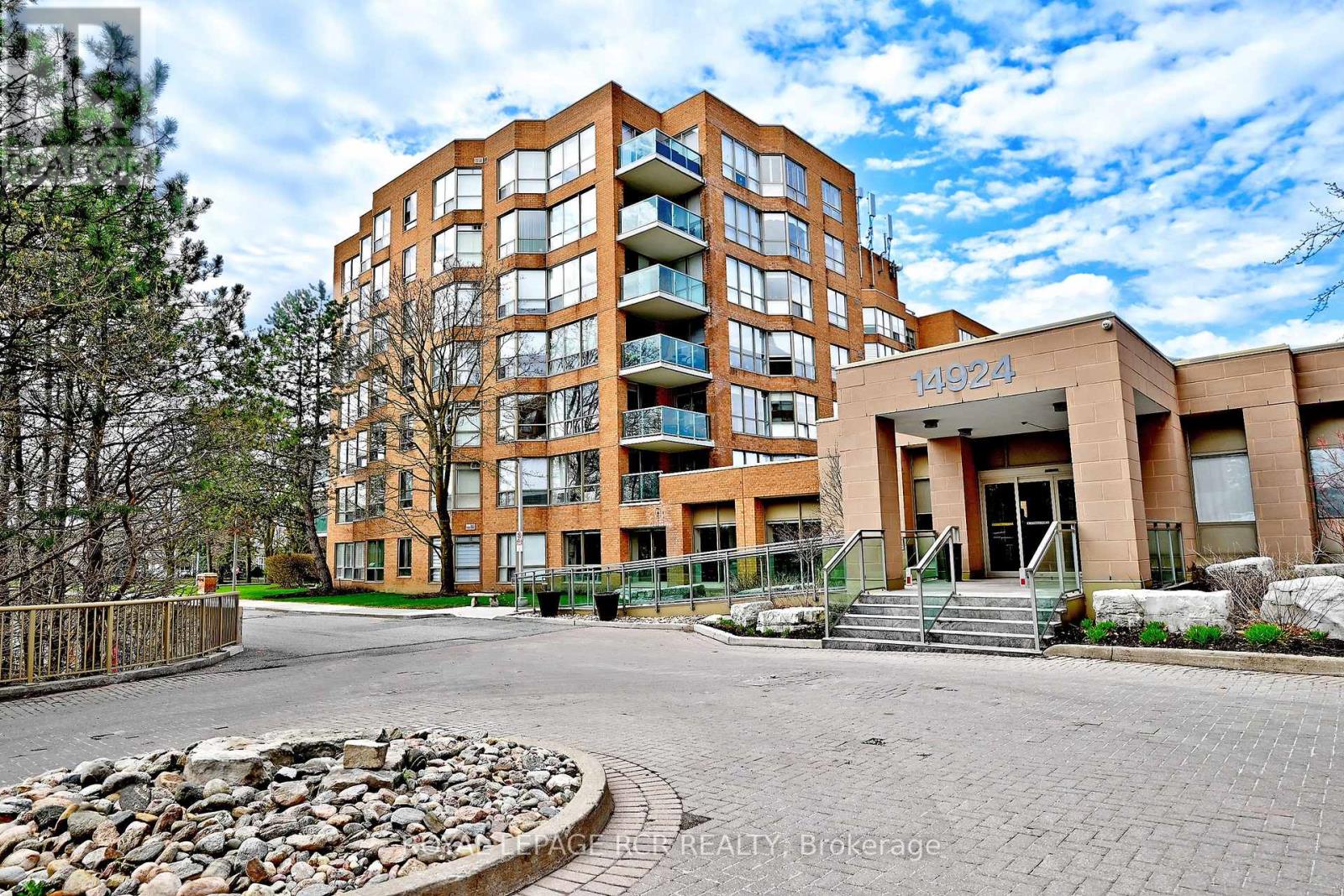 509 - 14924 Yonge Street, Aurora, Ontario  L4G 6H7 - Photo 1 - N13030446