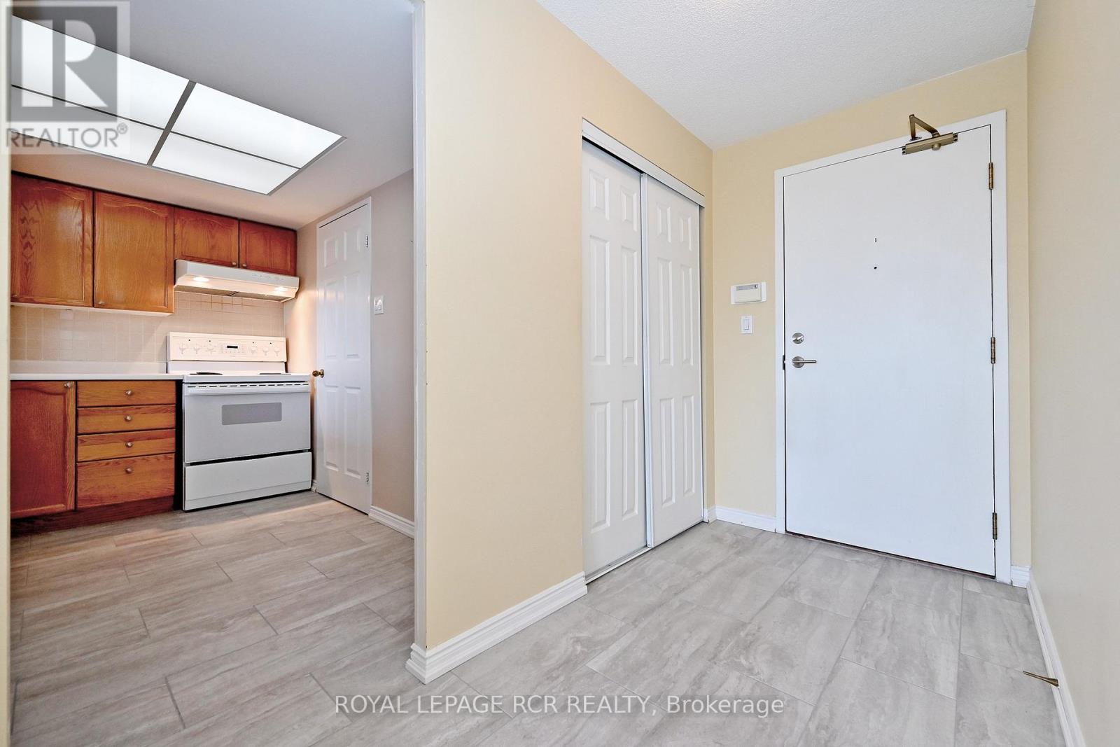 509 - 14924 Yonge Street, Aurora, Ontario  L4G 6H7 - Photo 13 - N13030446