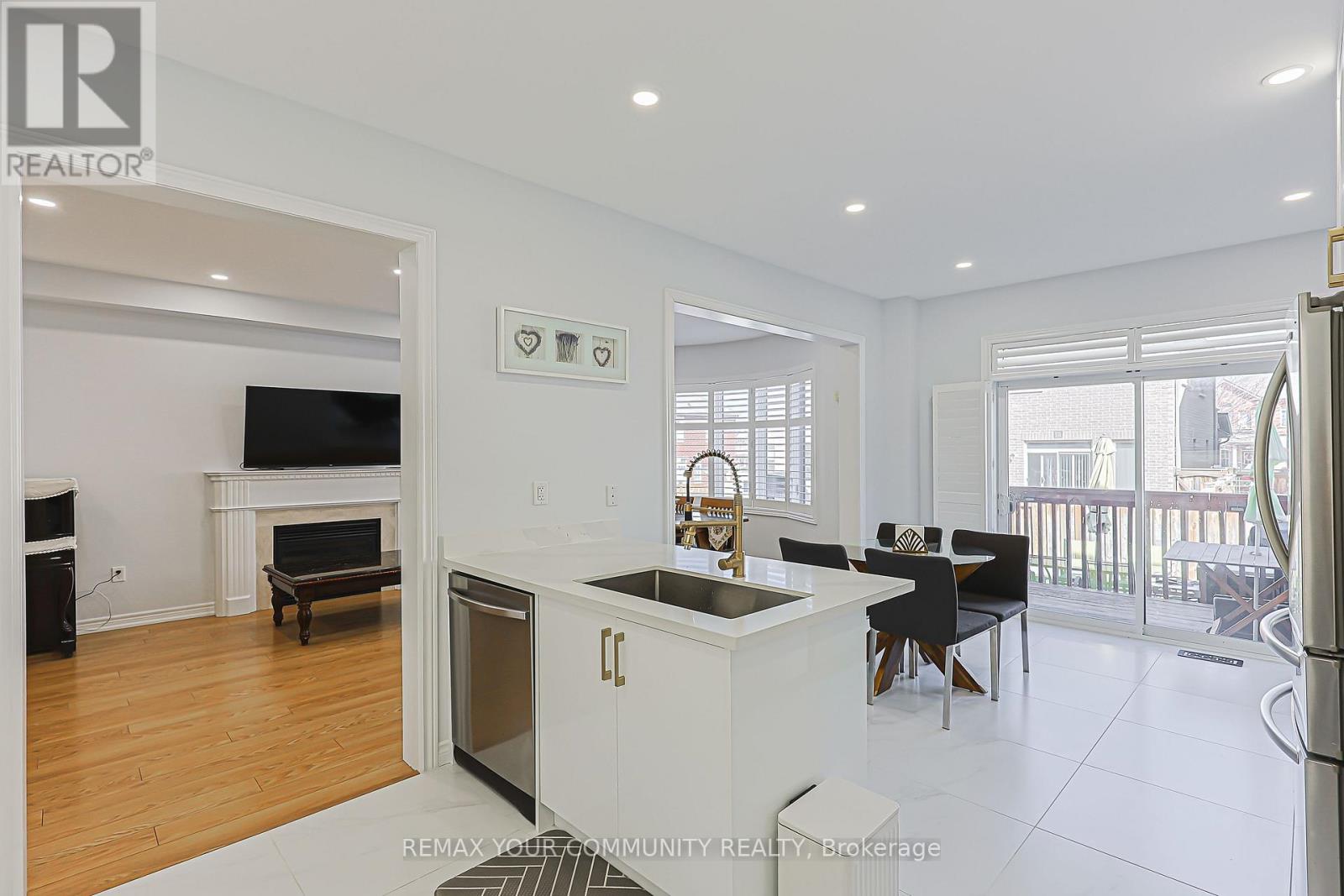 10 Hua Du Avenue, Markham (Berczy), Ontario  L6C 0S2 - Photo 8 - N13030484