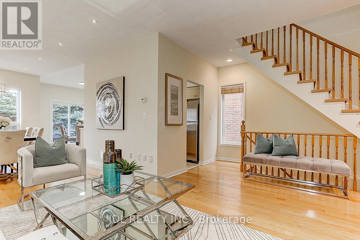 14 Zermatt Way, Markham, Ontario  L3R 5H9 - Photo 10 - N13030514