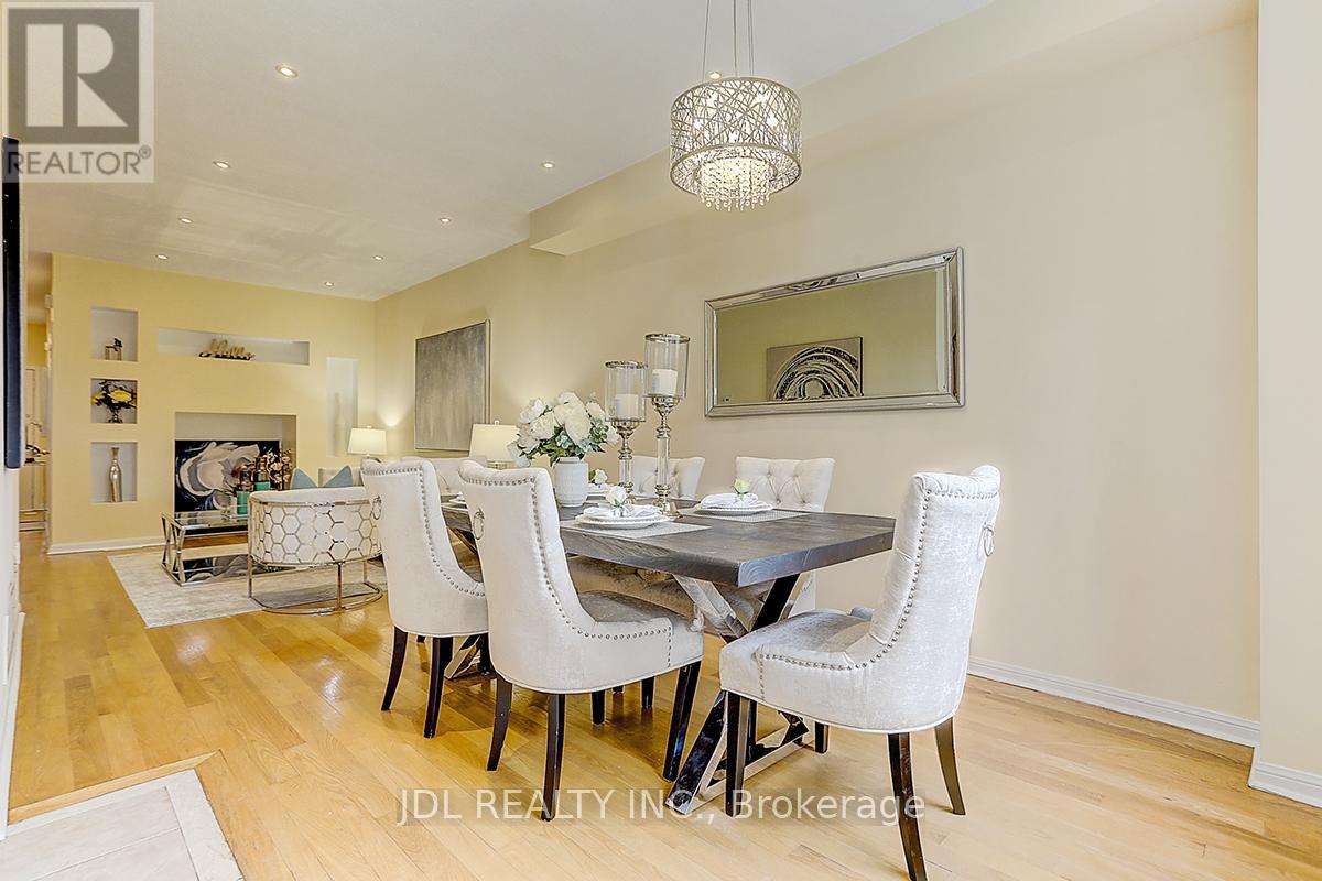 14 Zermatt Way, Markham, Ontario  L3R 5H9 - Photo 15 - N13030514