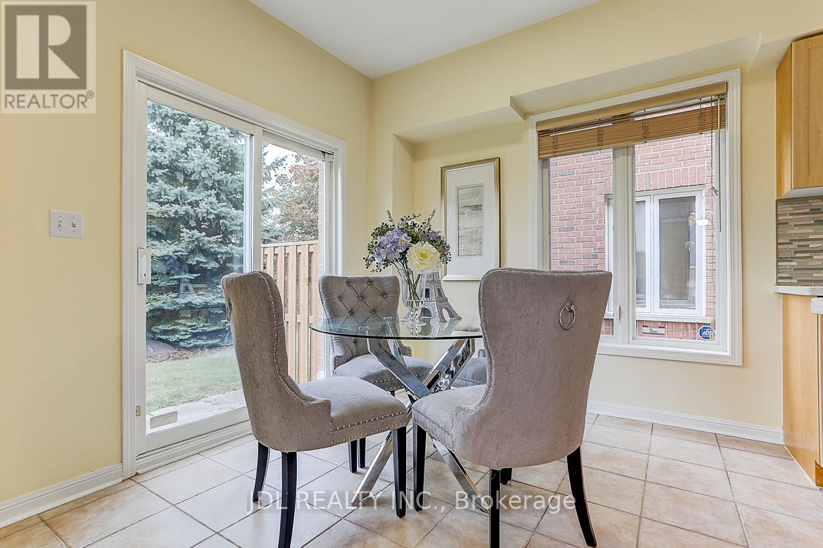 14 Zermatt Way, Markham, Ontario  L3R 5H9 - Photo 16 - N13030514