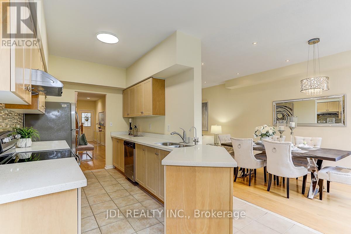 14 Zermatt Way, Markham, Ontario  L3R 5H9 - Photo 18 - N13030514