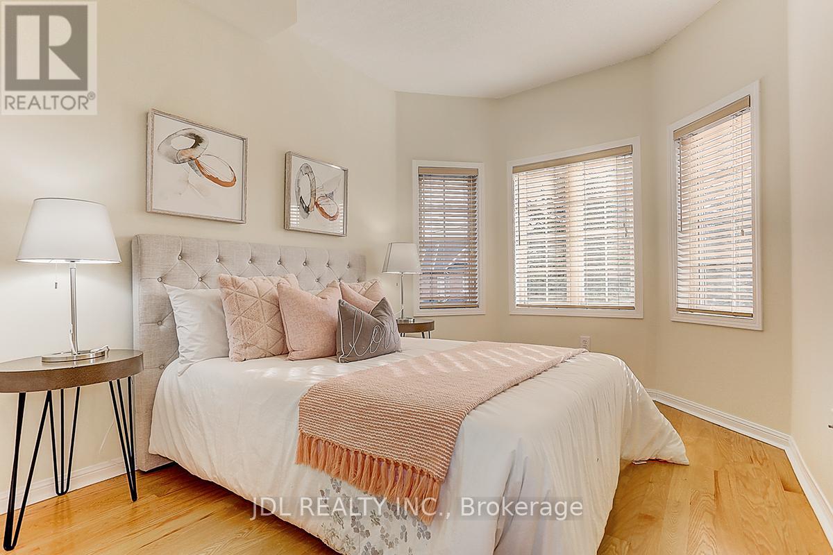 14 Zermatt Way, Markham, Ontario  L3R 5H9 - Photo 24 - N13030514