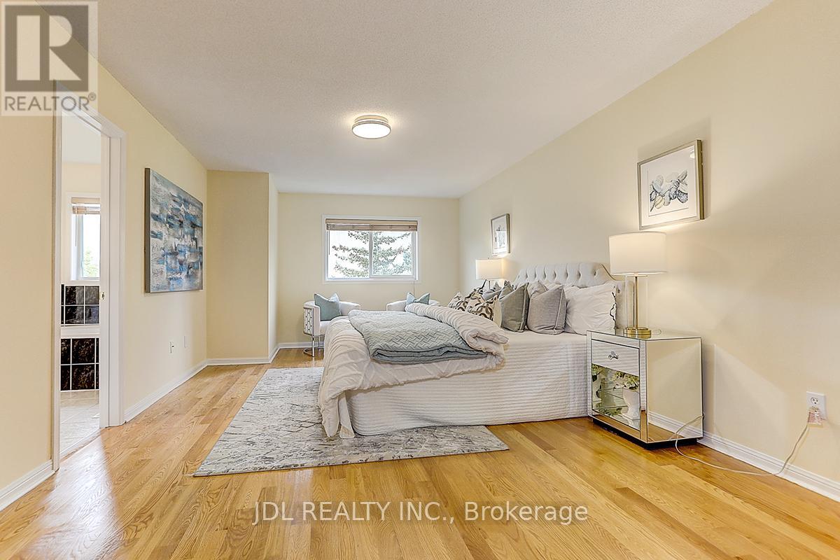 14 Zermatt Way, Markham, Ontario  L3R 5H9 - Photo 28 - N13030514