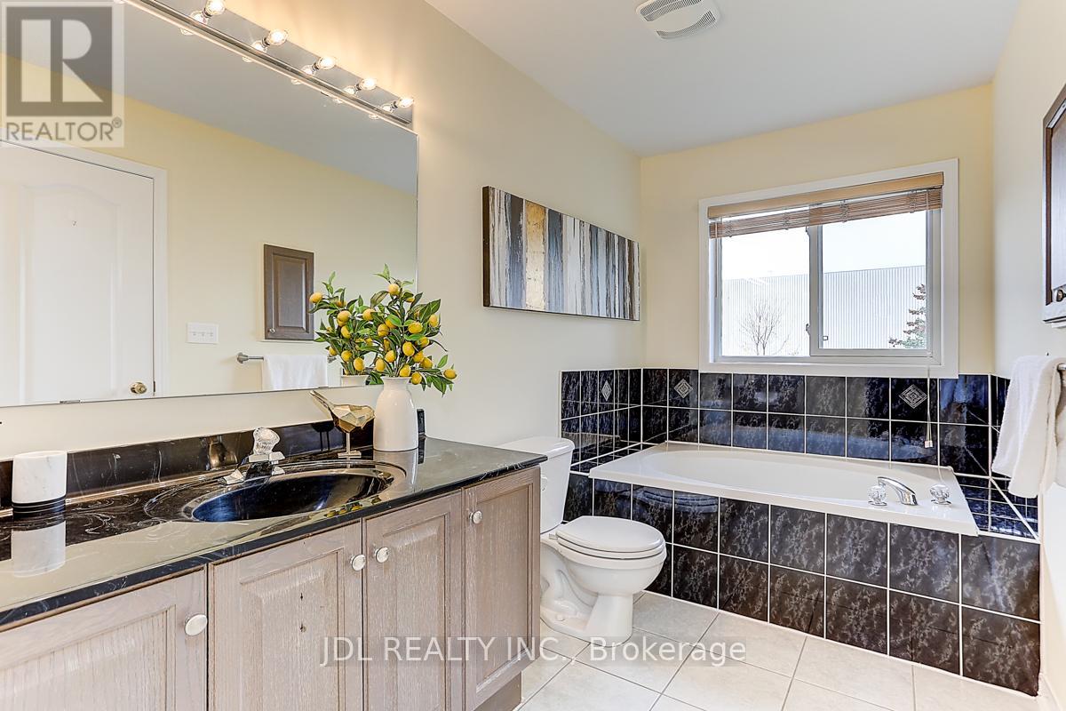 14 Zermatt Way, Markham, Ontario  L3R 5H9 - Photo 32 - N13030514