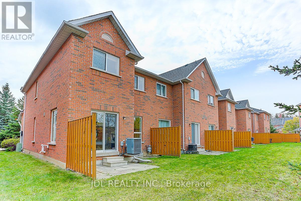 14 Zermatt Way, Markham, Ontario  L3R 5H9 - Photo 42 - N13030514