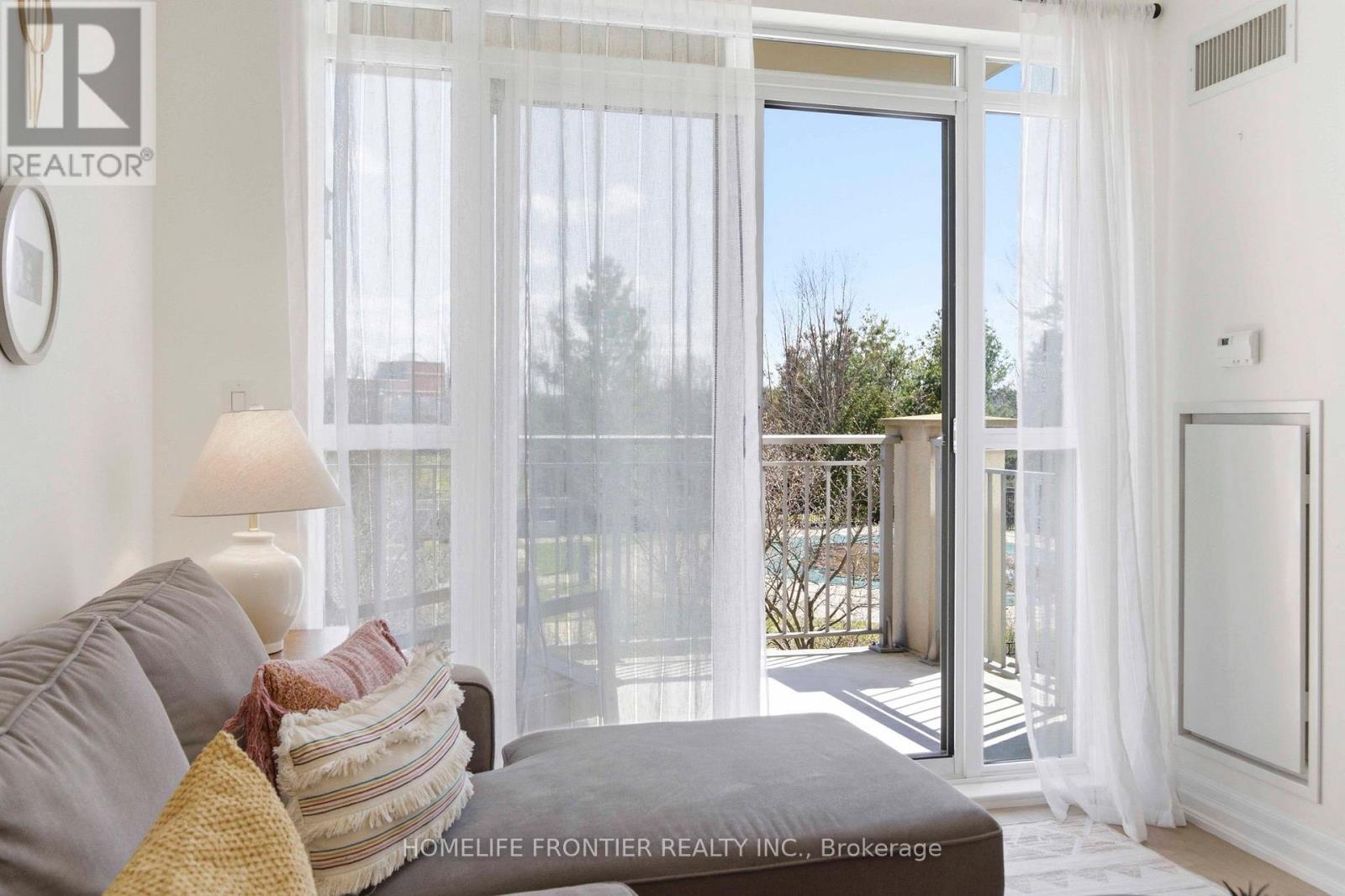 209 - 180 John West Way, Aurora, Ontario  L4G 0R3 - Photo 17 - N13030546