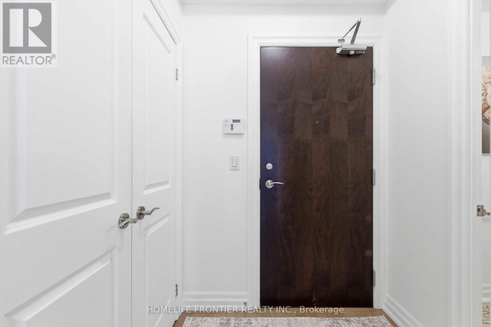 209 - 180 John West Way, Aurora, Ontario  L4G 0R3 - Photo 4 - N13030546