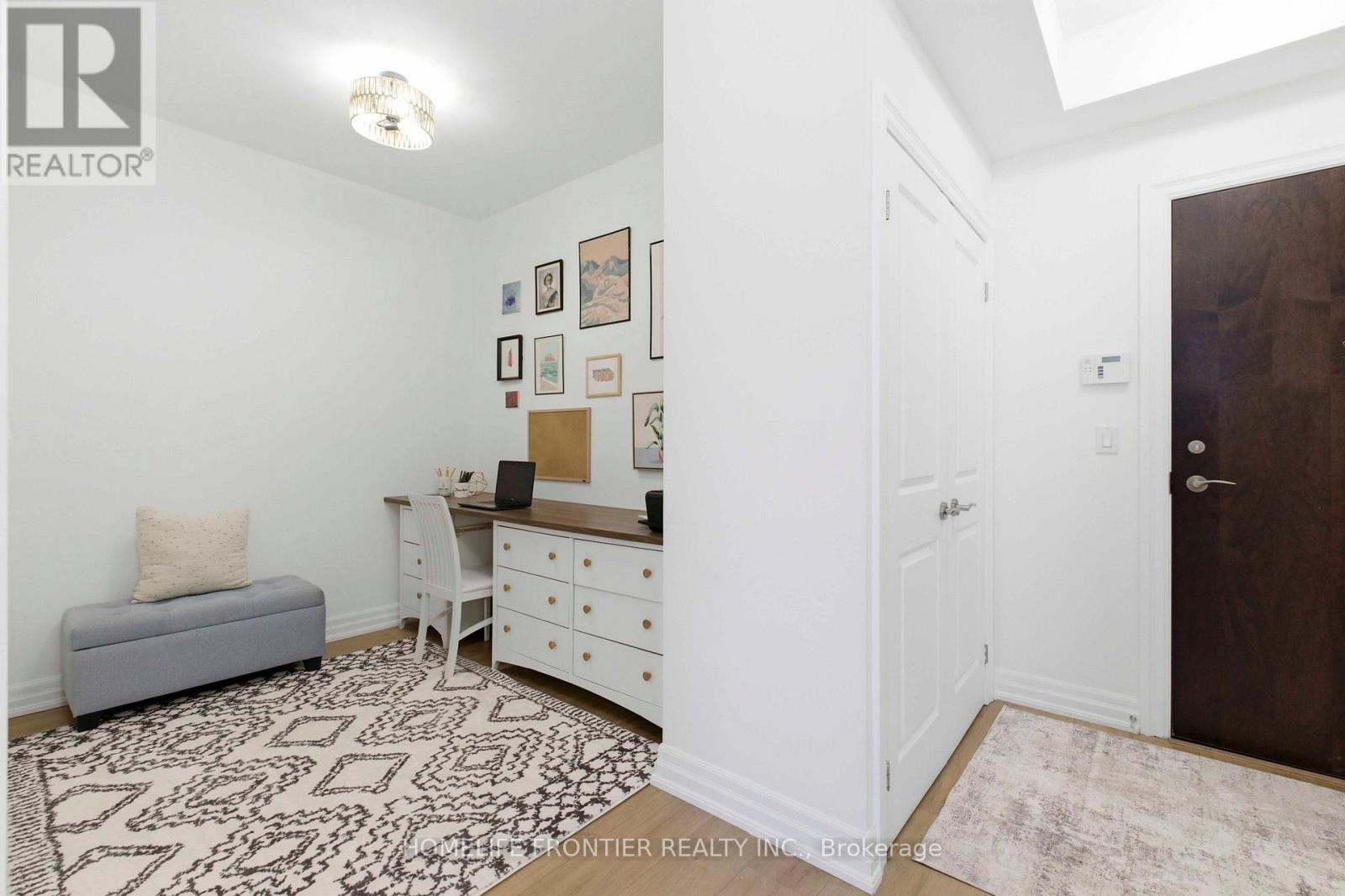 209 - 180 John West Way, Aurora, Ontario  L4G 0R3 - Photo 5 - N13030546