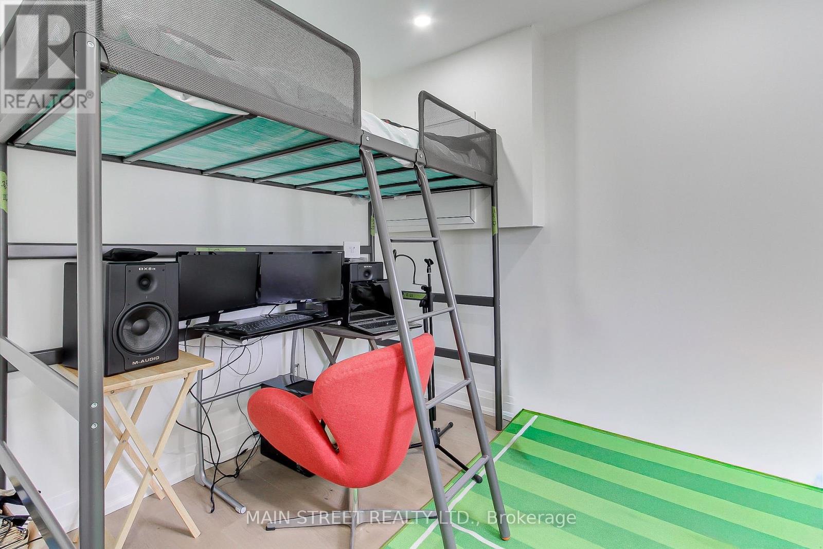 127 Woodfield Drive N, Georgina, Ontario  L0E 1N0 - Photo 13 - N13030568