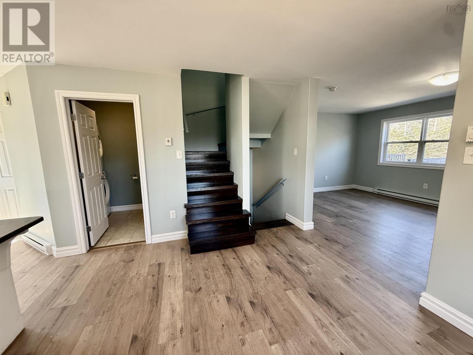 719 Pleasant Street, Dartmouth, Nova Scotia  B2W 1A8 - Photo 9 - 202607136