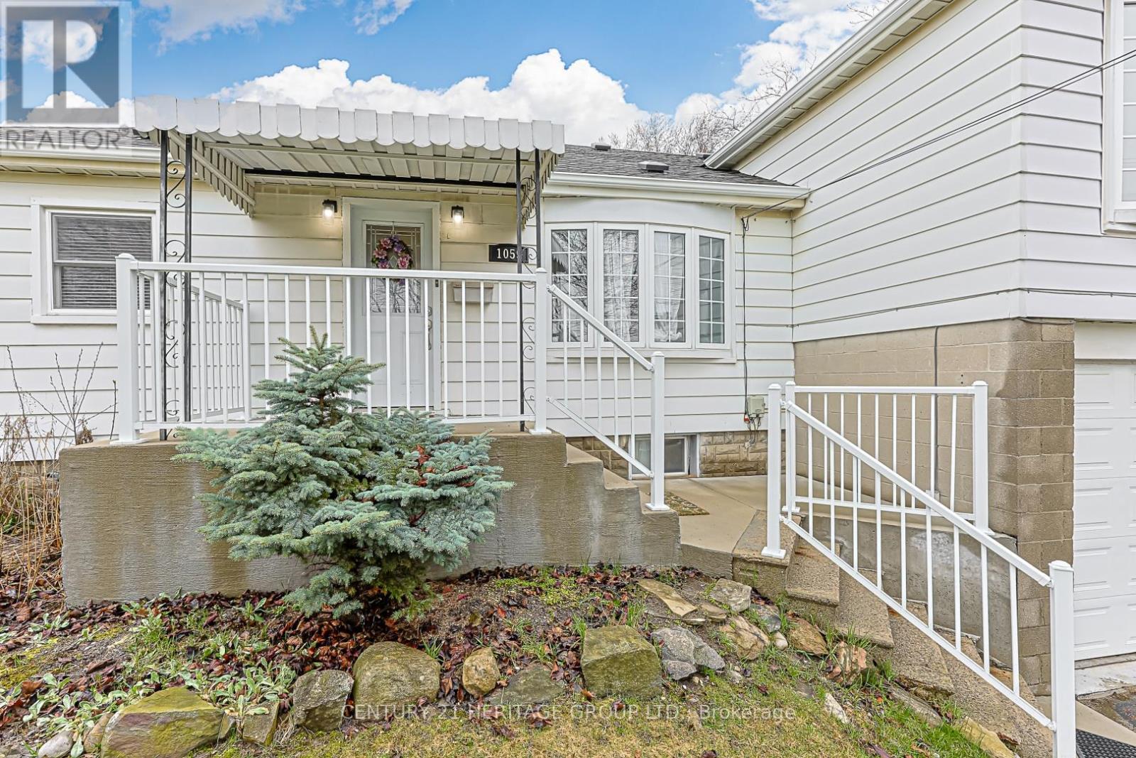 1059 Gorham Street, Newmarket, Ontario  L3Y 5G9 - Photo 5 - N13030628