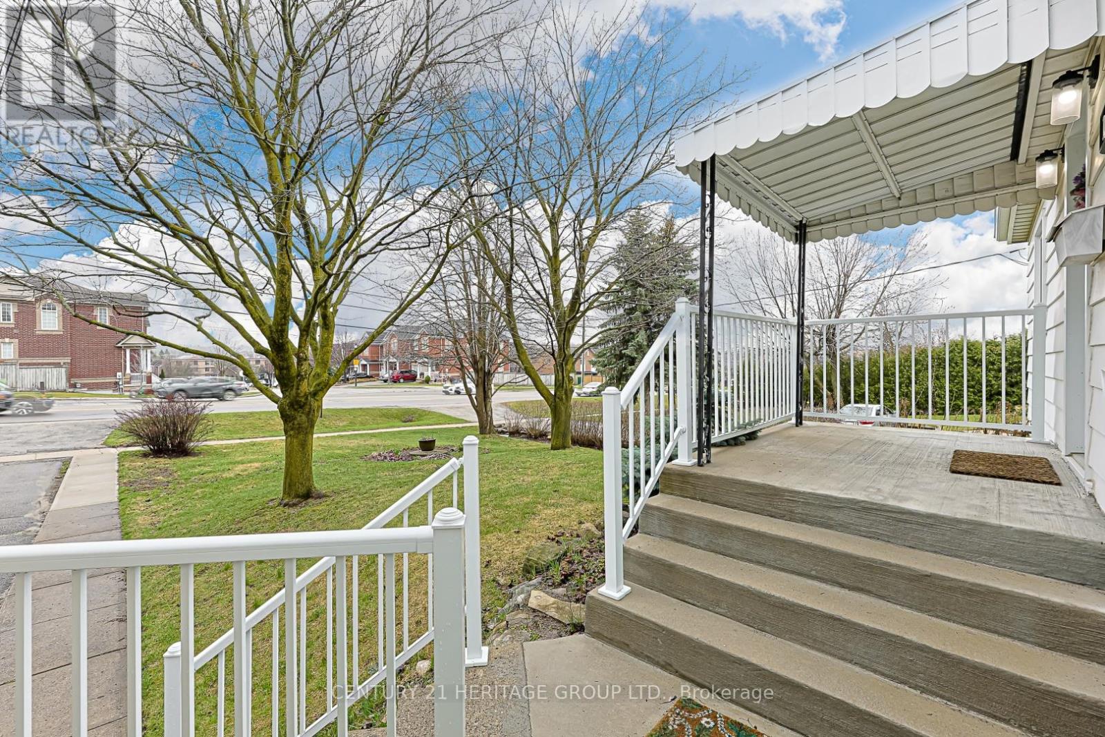 1059 Gorham Street, Newmarket, Ontario  L3Y 5G9 - Photo 6 - N13030628