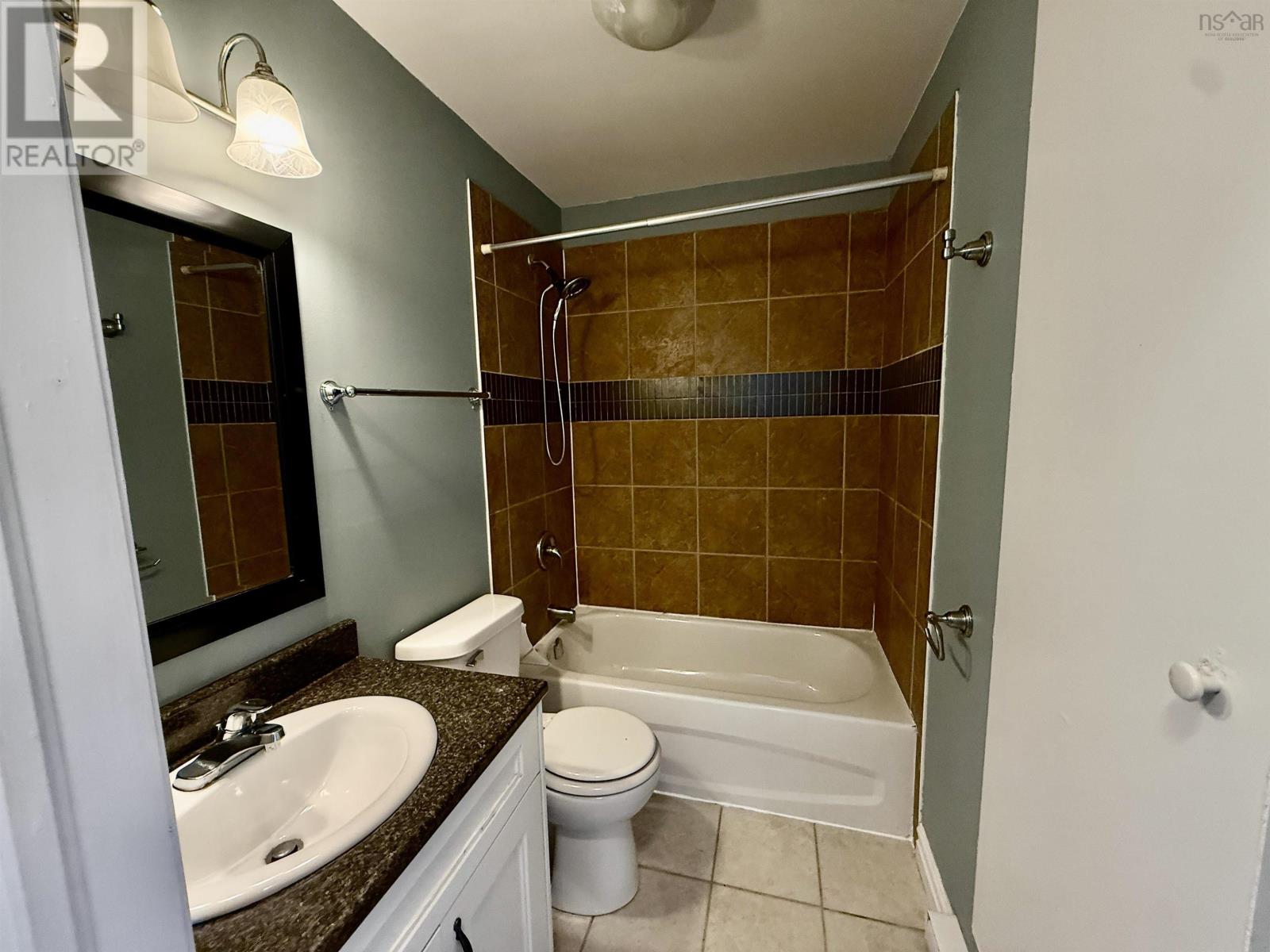 719 Pleasant Street, Dartmouth, Nova Scotia  B2W 1A8 - Photo 16 - 202607136