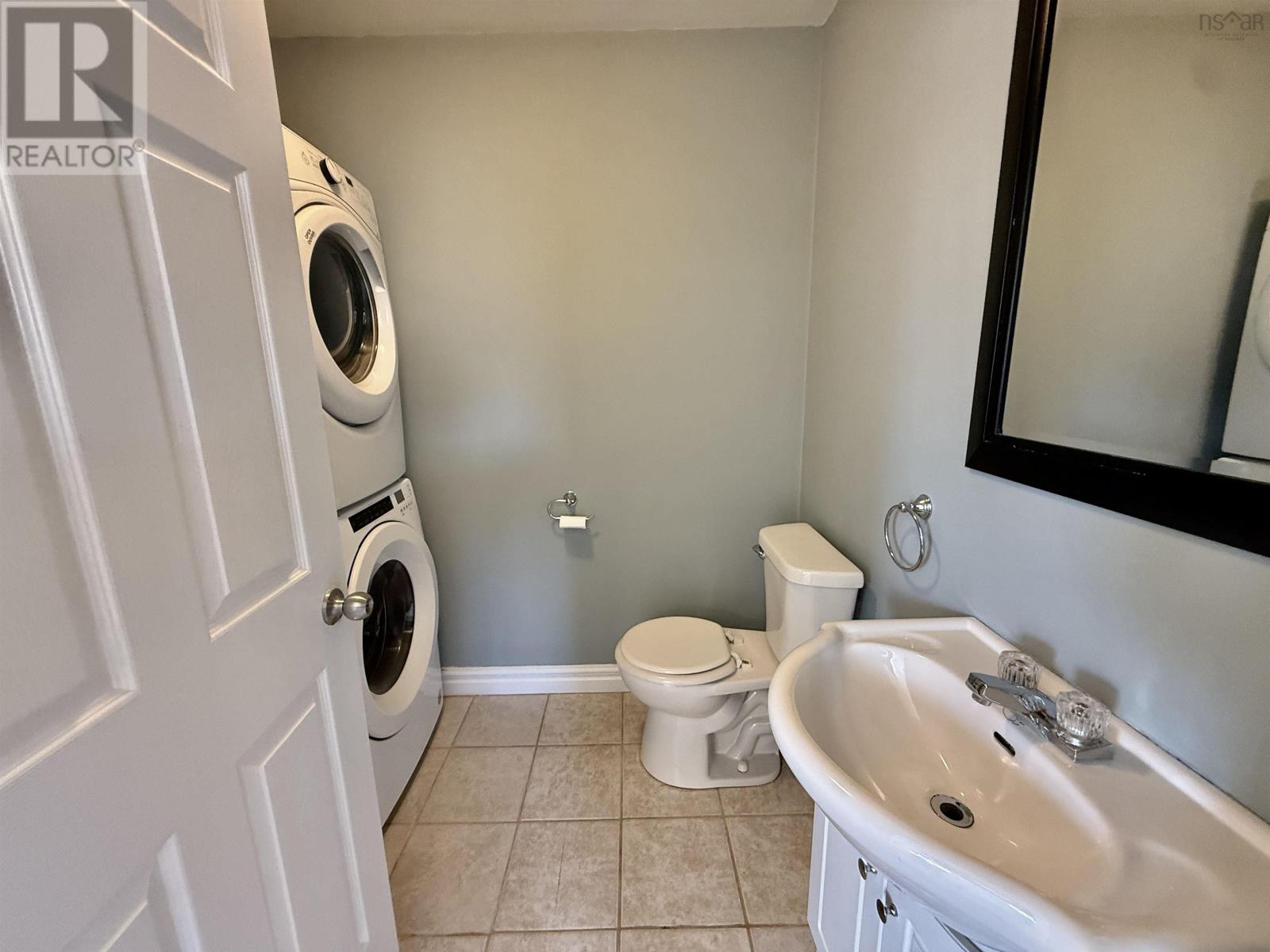 719 Pleasant Street, Dartmouth, Nova Scotia  B2W 1A8 - Photo 8 - 202607136