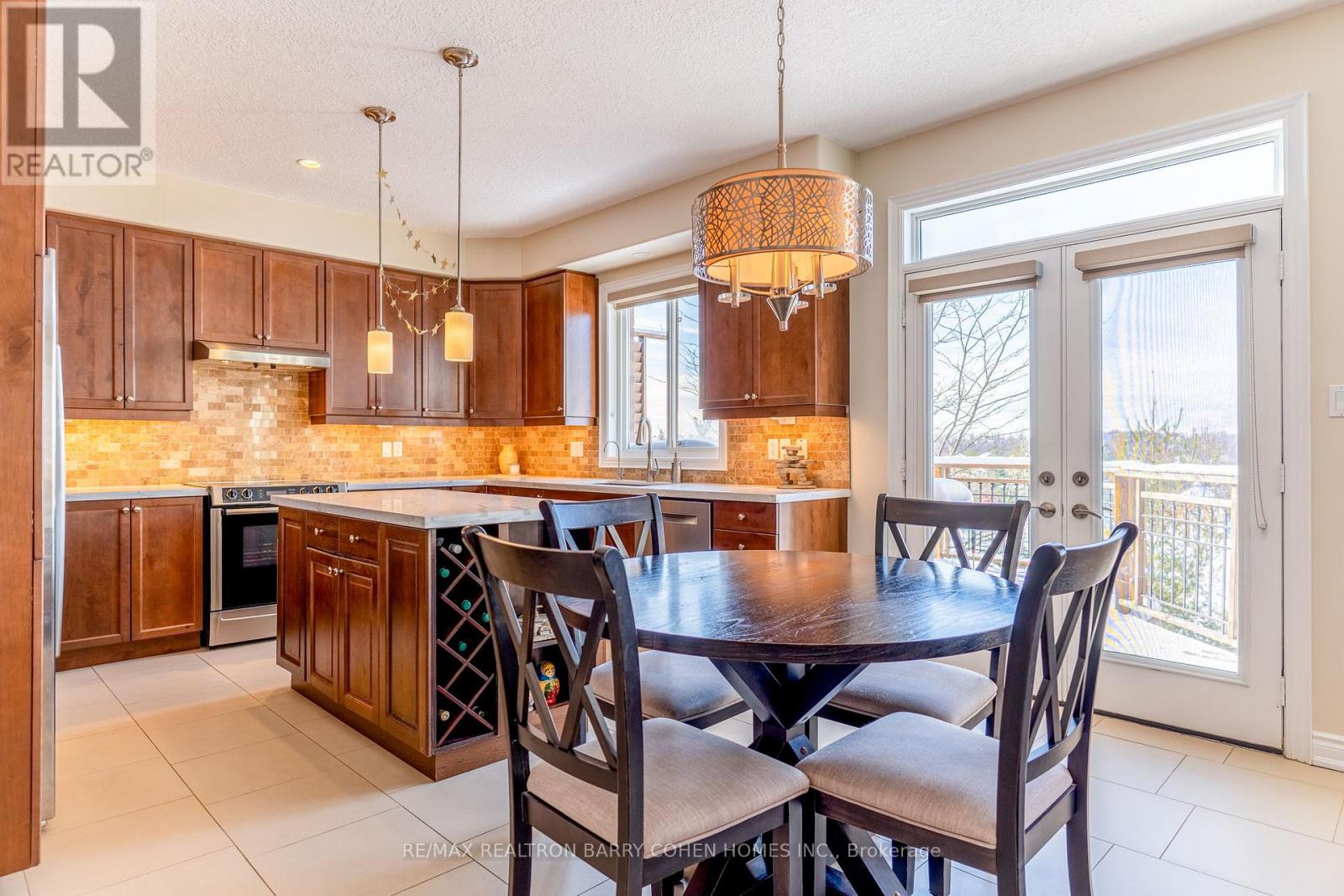 137 Jewel House Lane, Barrie (Innis-Shore), Ontario  L4N 6E1 - Photo 13 - S13030352