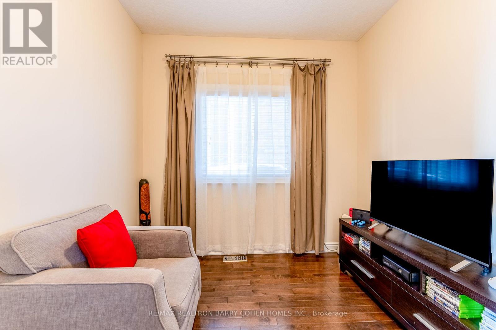 137 Jewel House Lane, Barrie (Innis-Shore), Ontario  L4N 6E1 - Photo 17 - S13030352