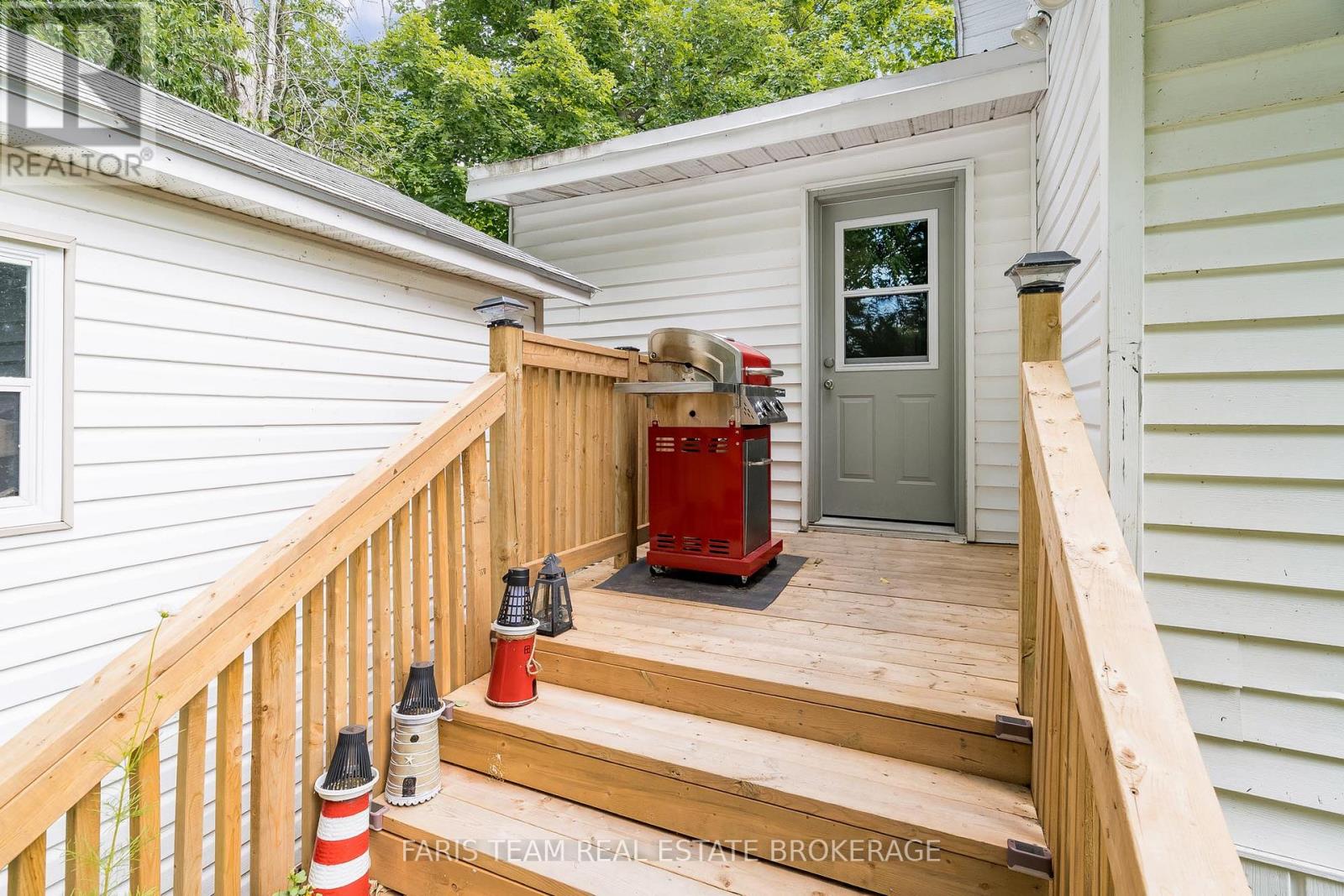 91 Park Street, Tay, Ontario  L0K 2A0 - Photo 22 - S13030430