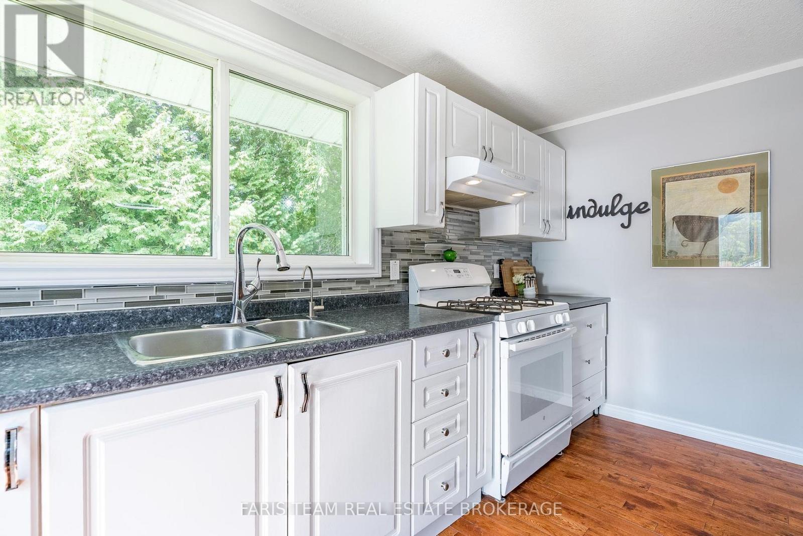 91 Park Street, Tay, Ontario  L0K 2A0 - Photo 9 - S13030430