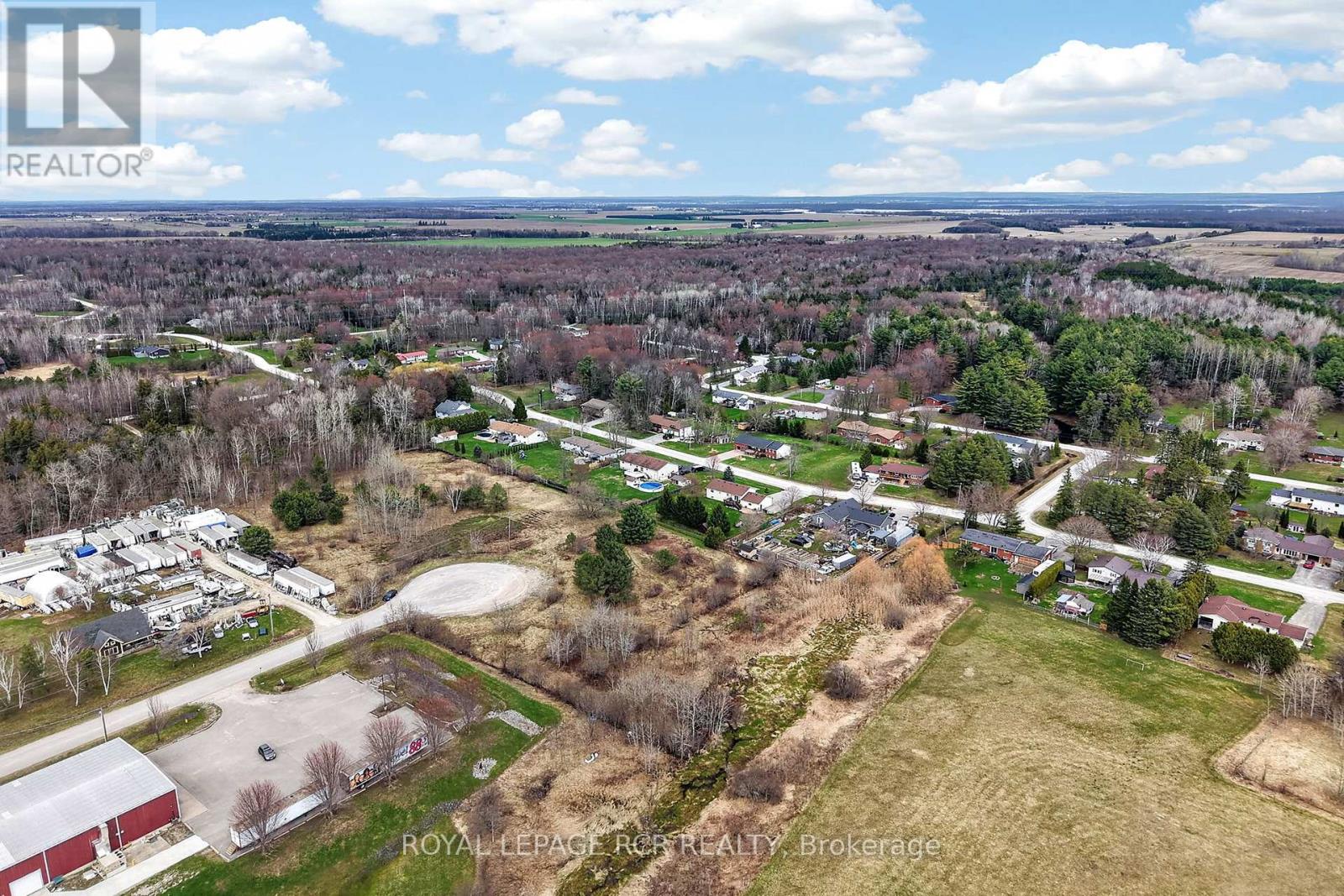 11 Greengage Road, Clearview, Ontario  L0M 1N0 - Photo 1 - S13030452