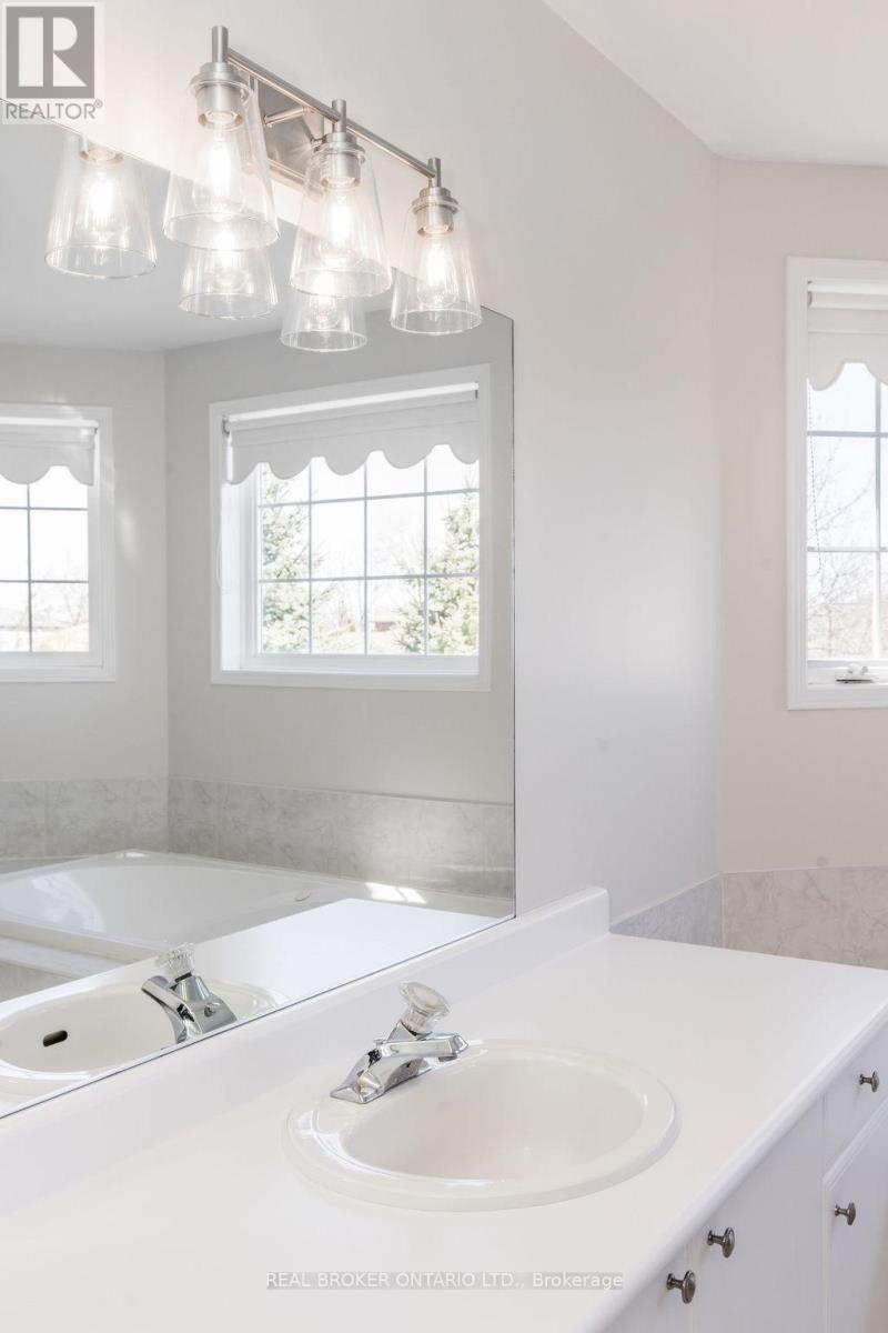 65 Benson Drive, Barrie, Ontario  L4N 7Y2 - Photo 29 - S13030578