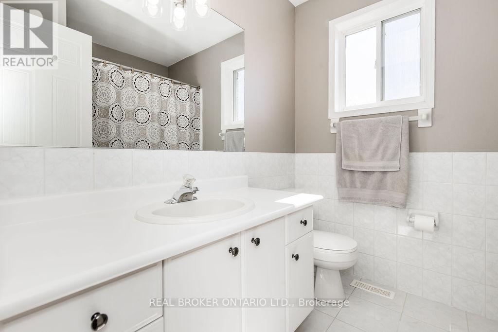 65 Benson Drive, Barrie, Ontario  L4N 7Y2 - Photo 35 - S13030578