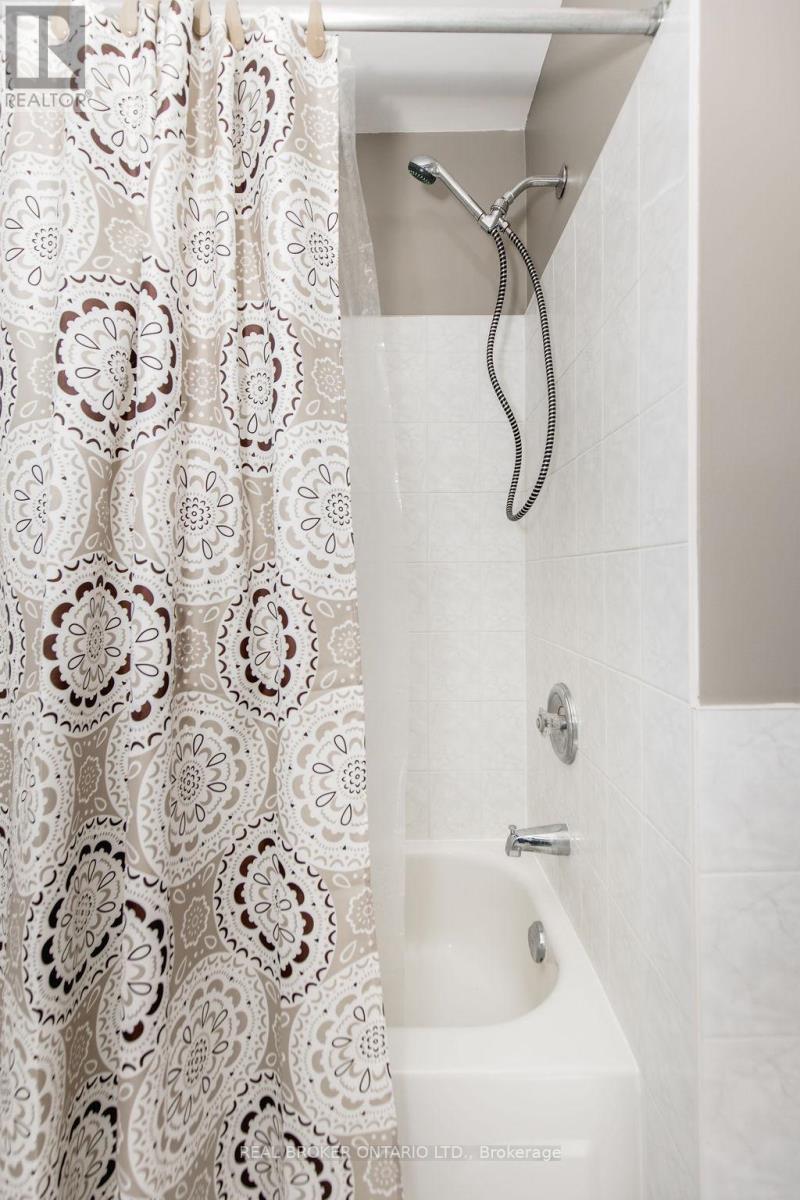 65 Benson Drive, Barrie, Ontario  L4N 7Y2 - Photo 36 - S13030578