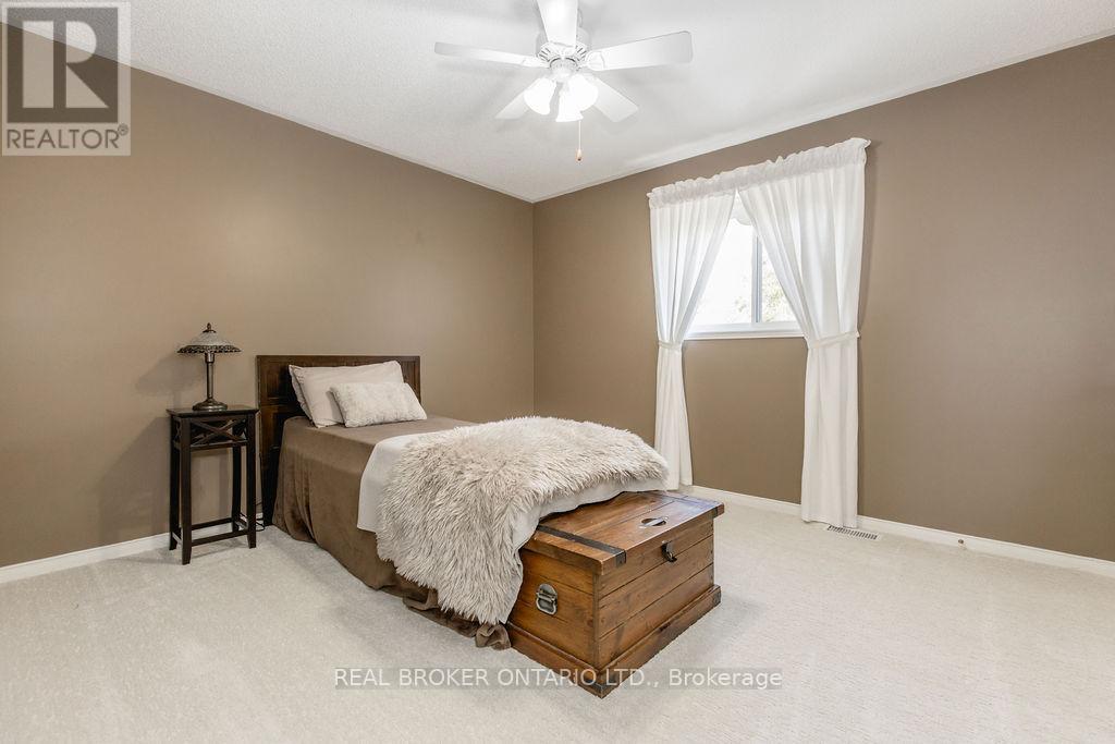 65 Benson Drive, Barrie, Ontario  L4N 7Y2 - Photo 37 - S13030578