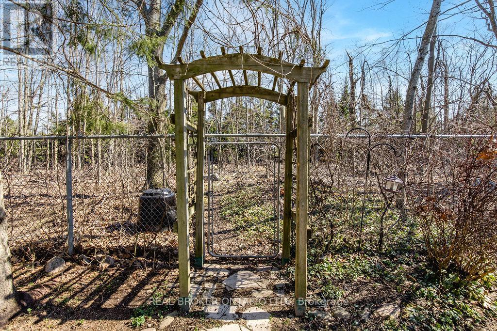 65 Benson Drive, Barrie, Ontario  L4N 7Y2 - Photo 46 - S13030578