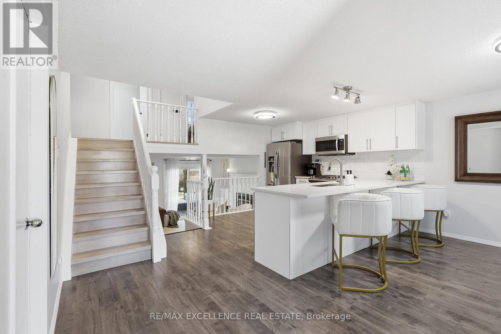 277 Nelson Street, Barrie, Ontario  L4M 5P6 - Photo 11 - S13030642