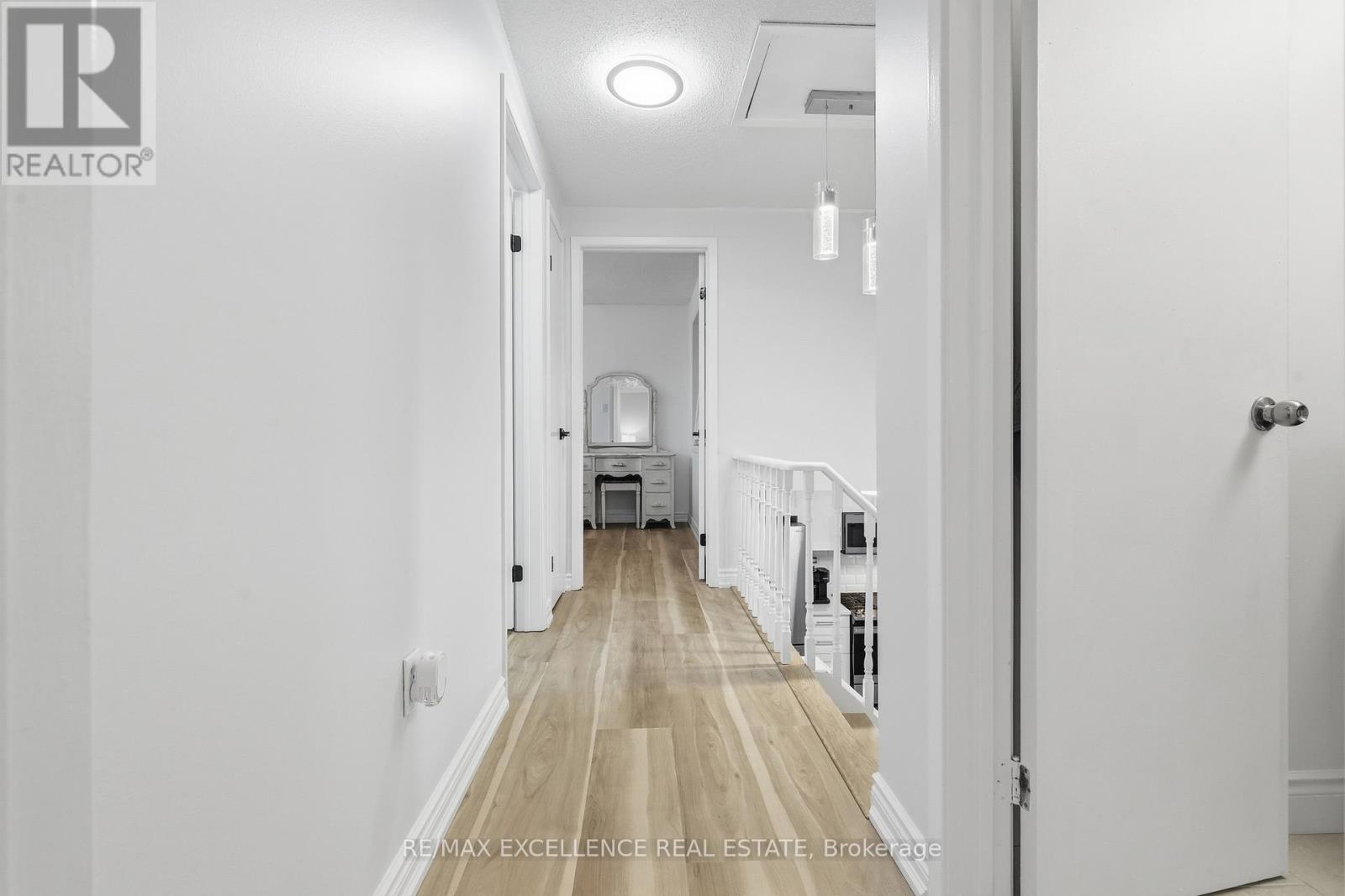 277 Nelson Street, Barrie, Ontario  L4M 5P6 - Photo 13 - S13030642