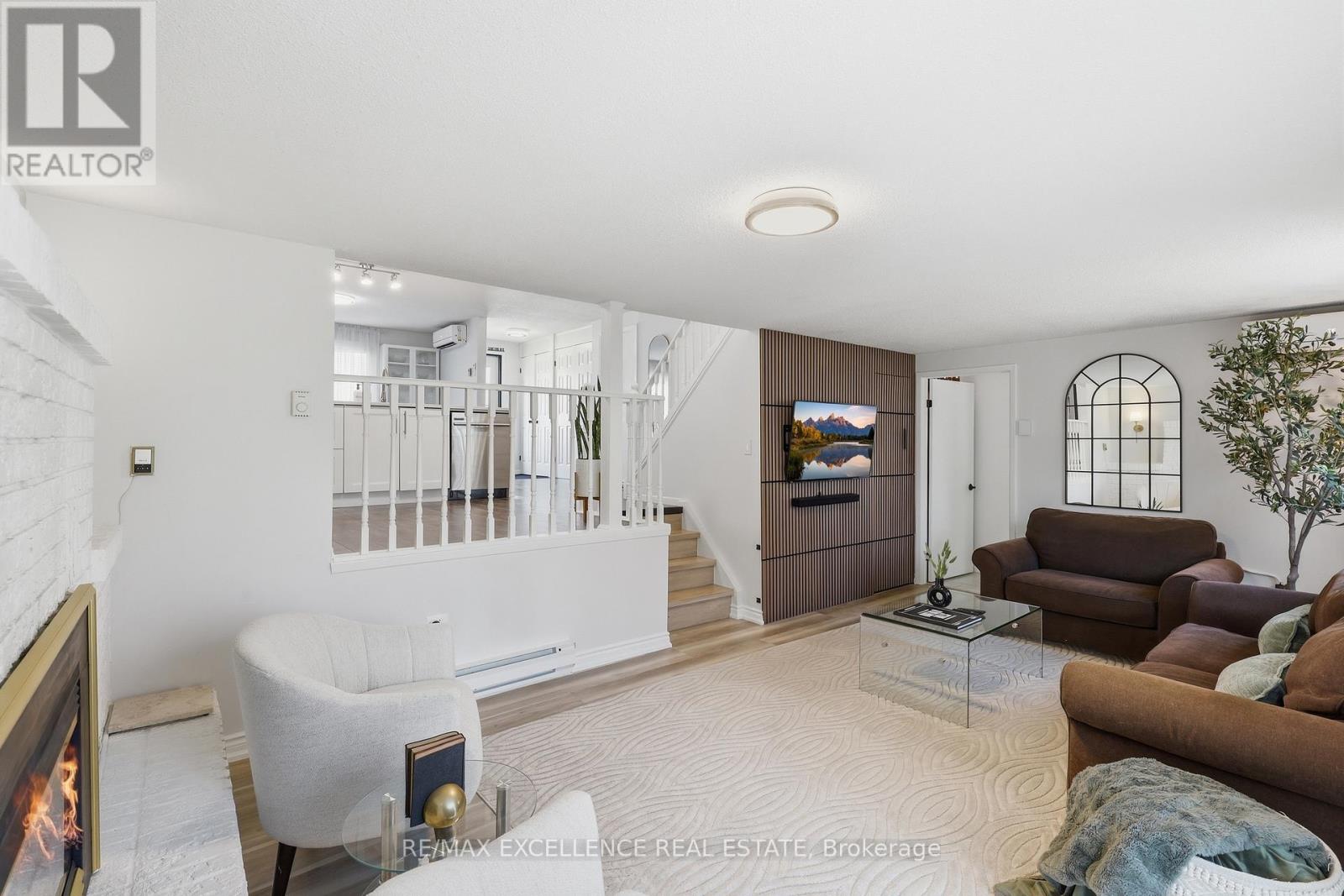 277 Nelson Street, Barrie, Ontario  L4M 5P6 - Photo 5 - S13030642