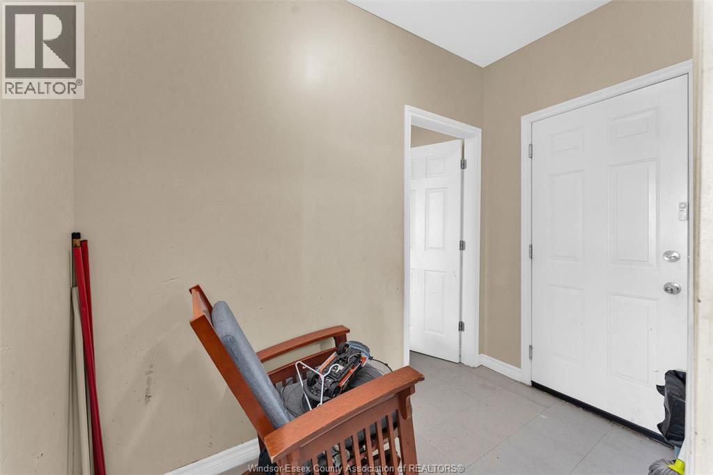 538 Louis Avenue, Windsor, Ontario  N9A 1W8 - Photo 11 - 26008631